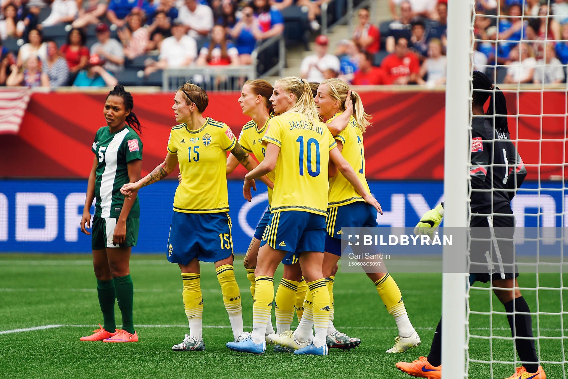 Sveriges spelare jublar