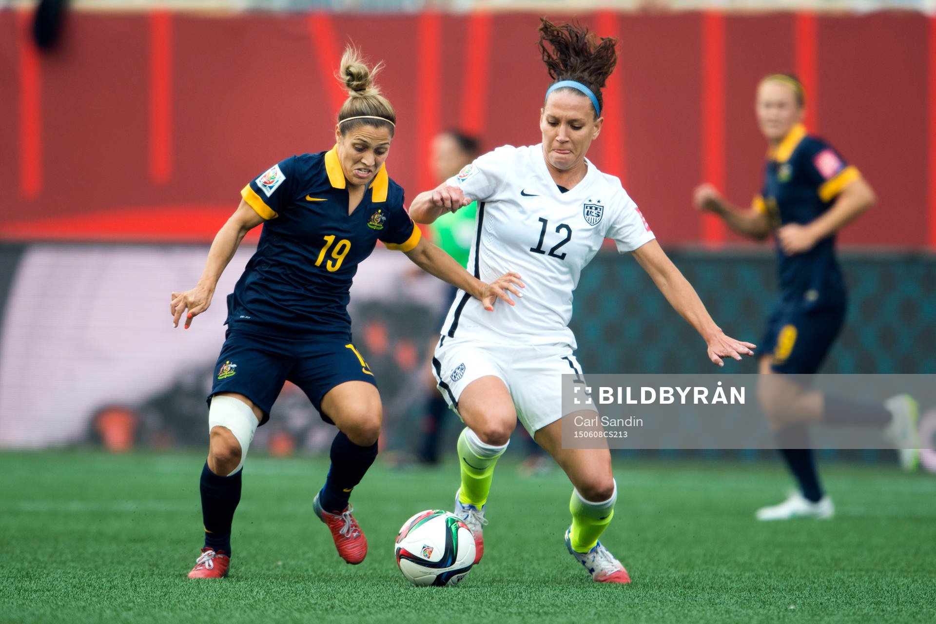 s Lauren Holiday