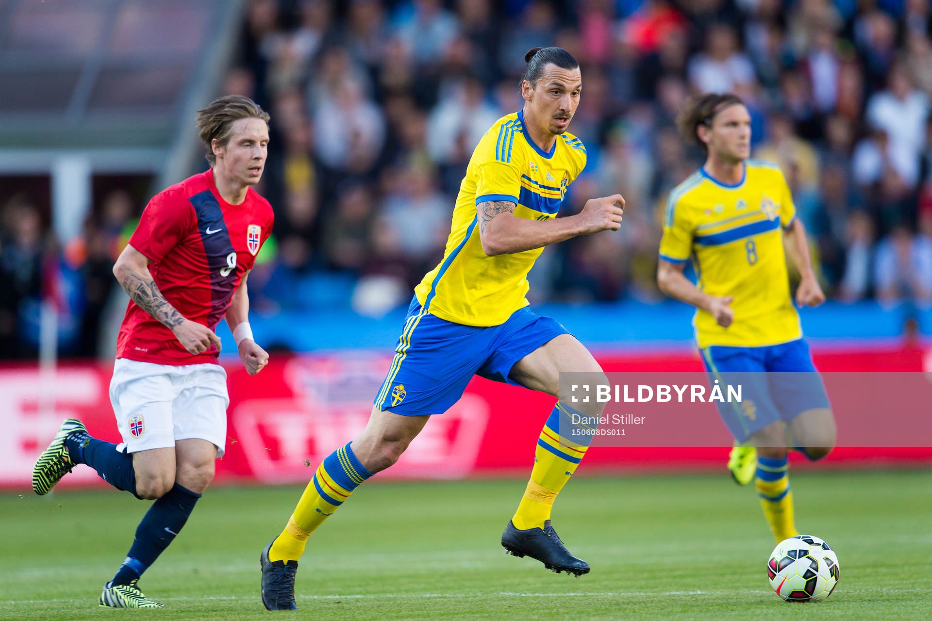 Sveriges Zlatan Ibrahimovic och Norges Stefan Johansen