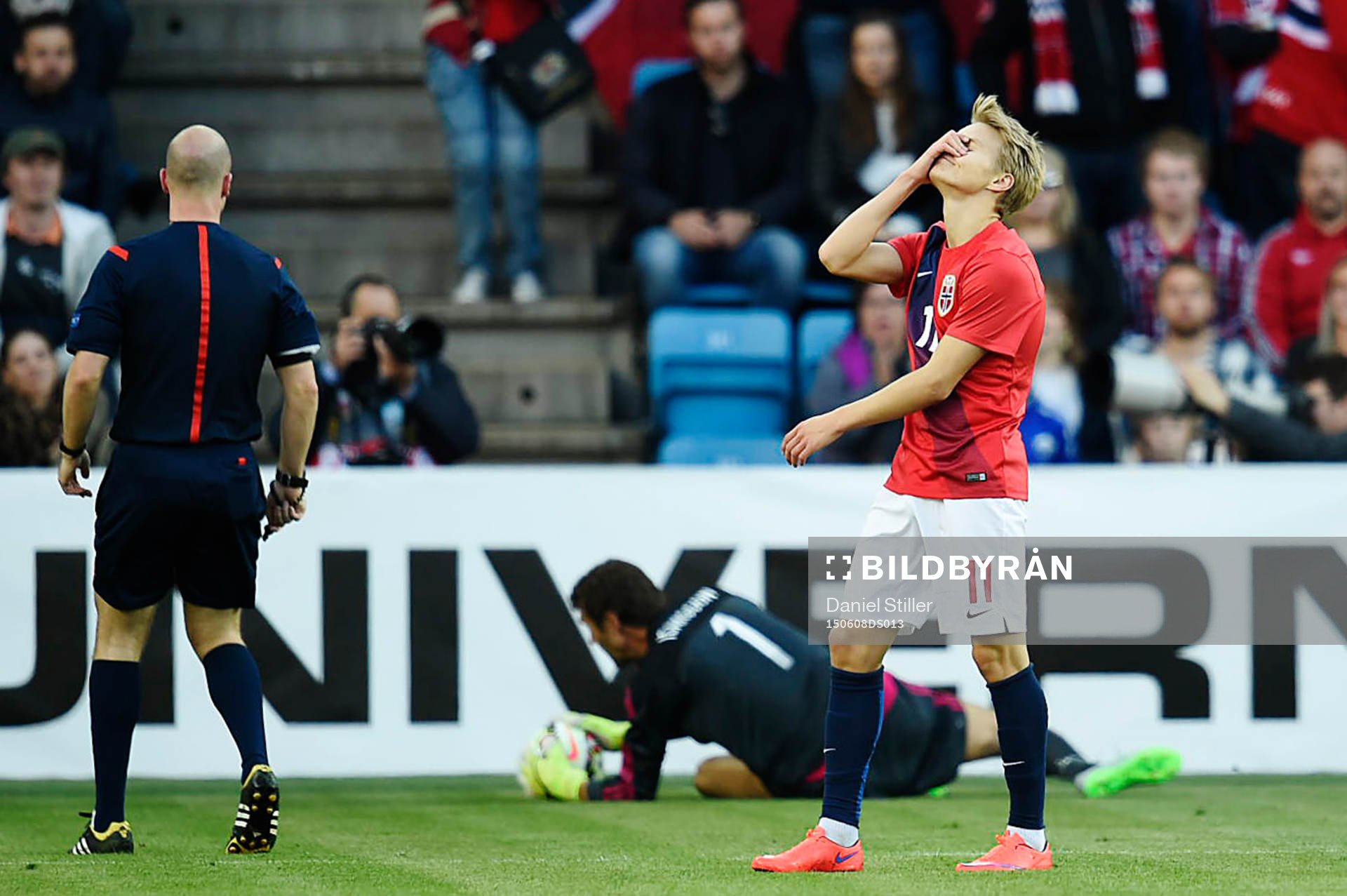 Norges Martin Ödegaard deppar