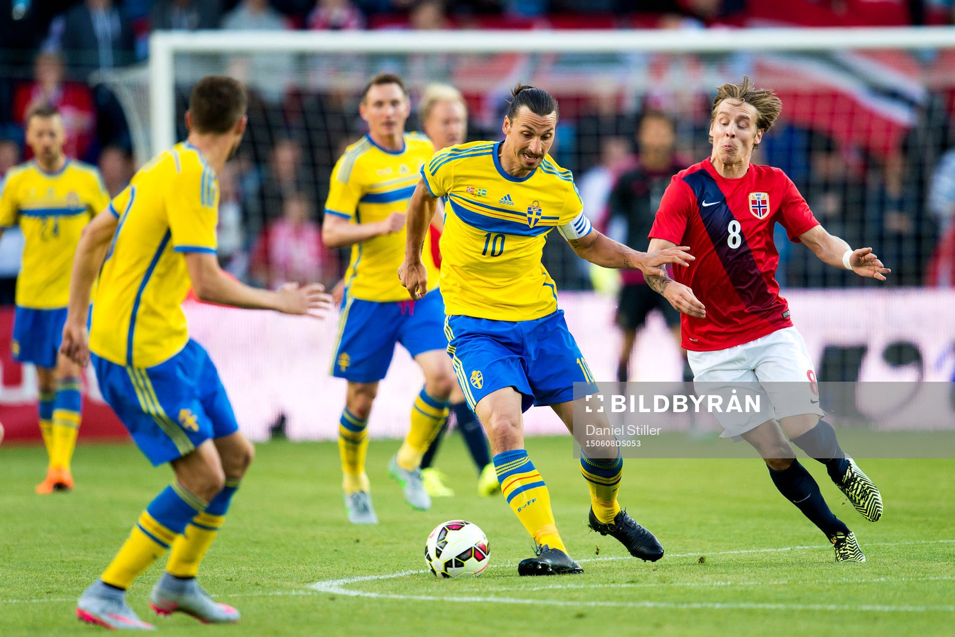 Sveriges Zlatan Ibrahimovic och Norges Stefan Johansen