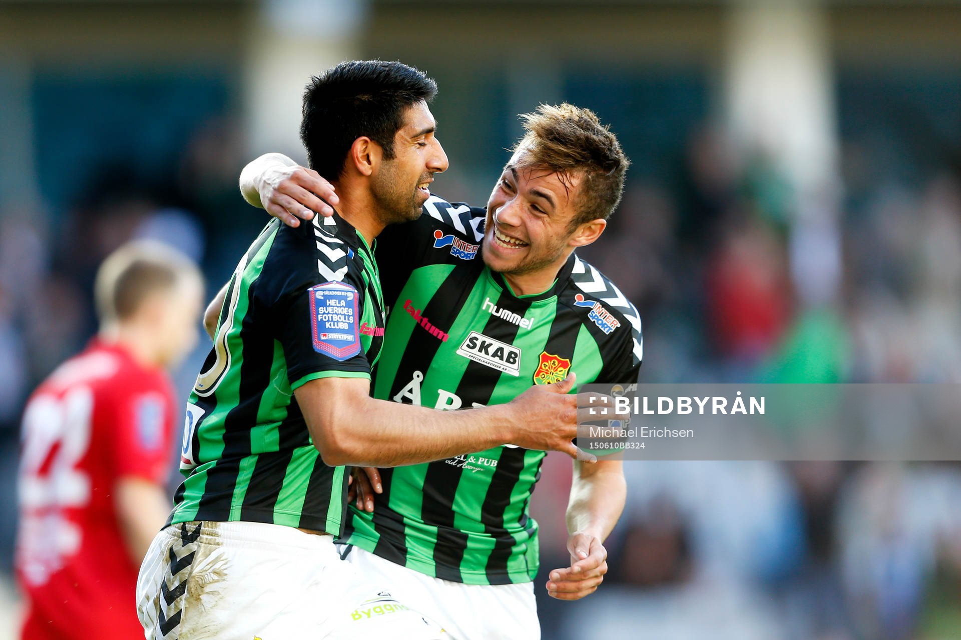 GAIS Sandeep Mankoo och Malkolm Moenza jublar