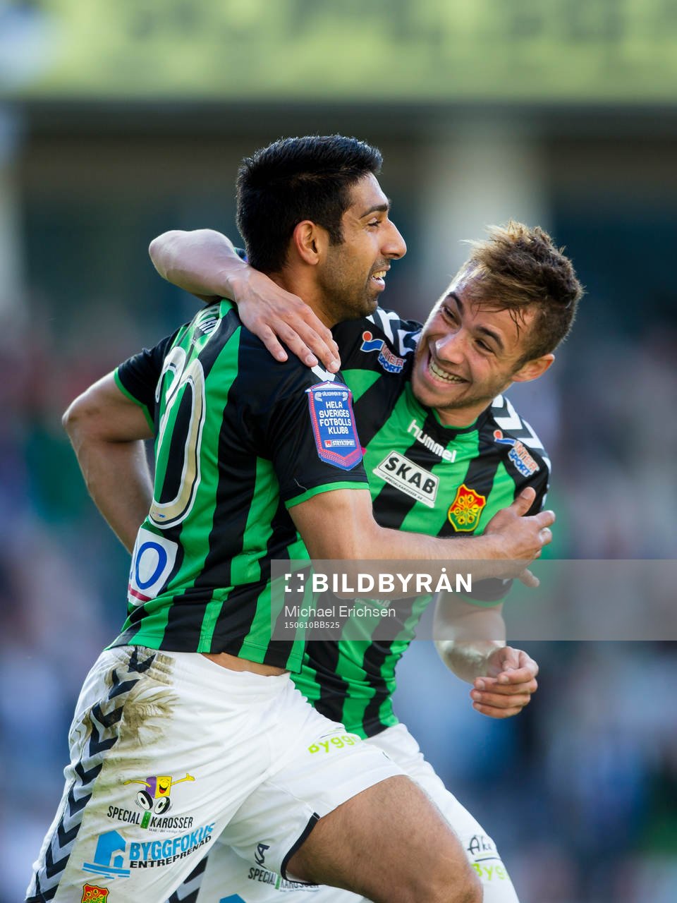 GAIS Sandeep Mankoo och Malkolm Moenza jublar