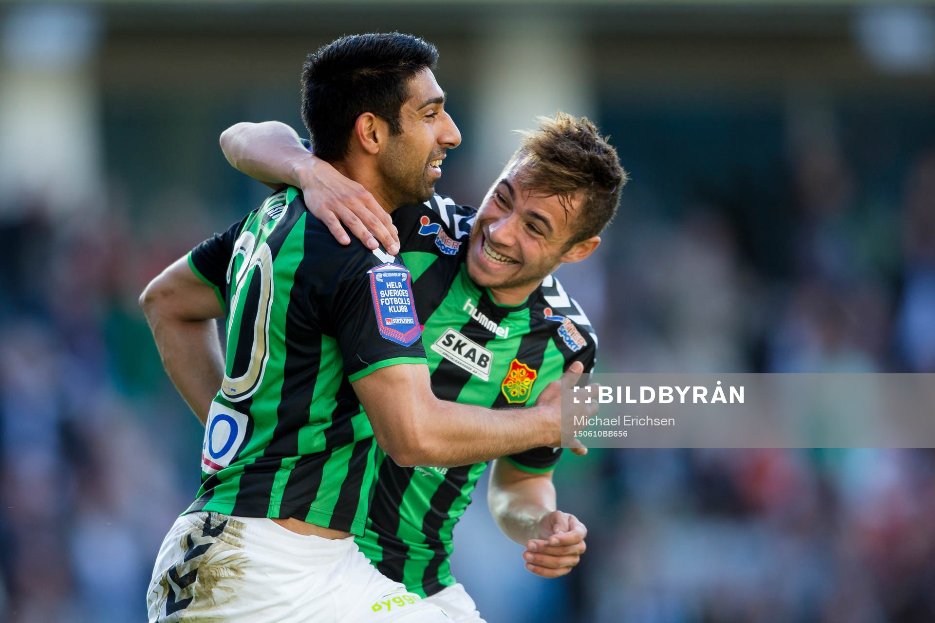 GAIS Sandeep Mankoo och Malkolm Moenza jublar