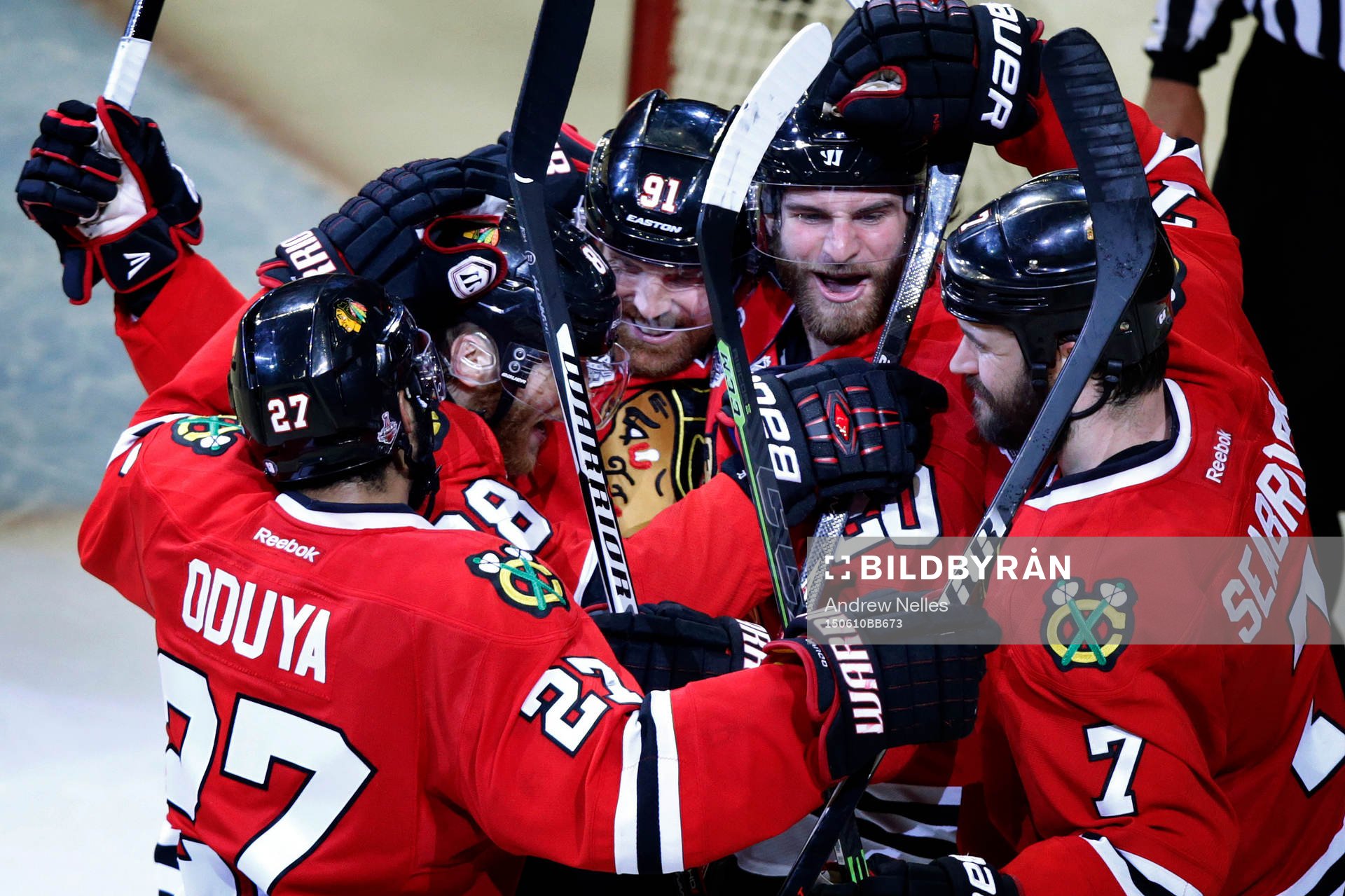 Chicago Blackhawks left wing Brandon Saad, second from