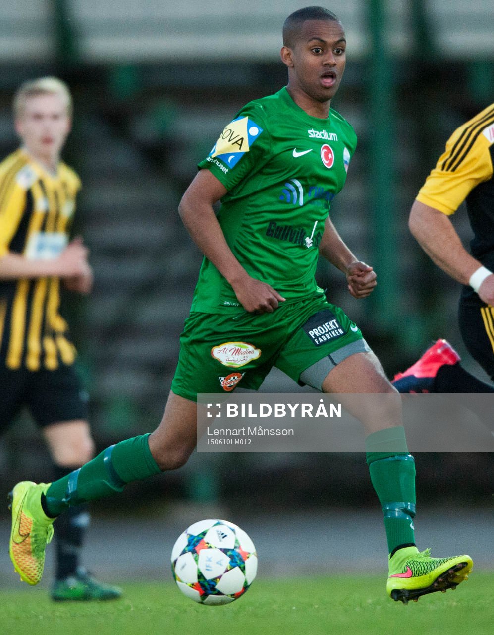 Prespa Birliks Edafe Egbedi i DM-matchen mellan IFK