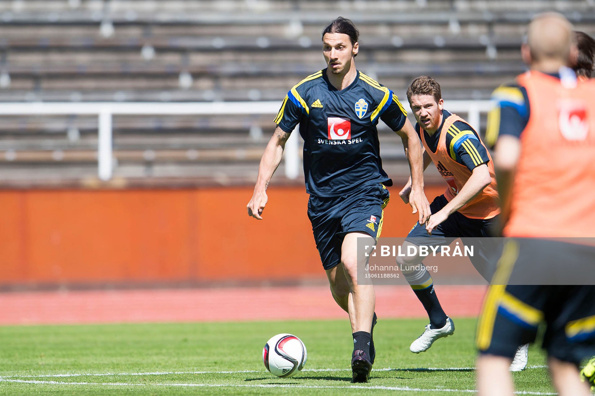 Sveriges Zlatan Ibrahimovic och Marcus Rohdén