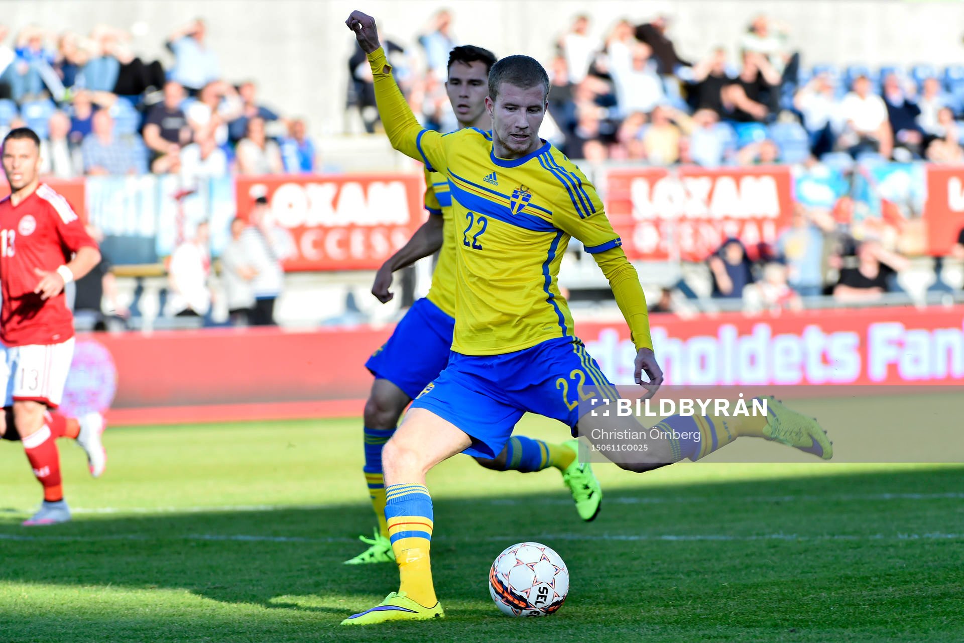 Sveriges Simon Gustafson gör 2-2