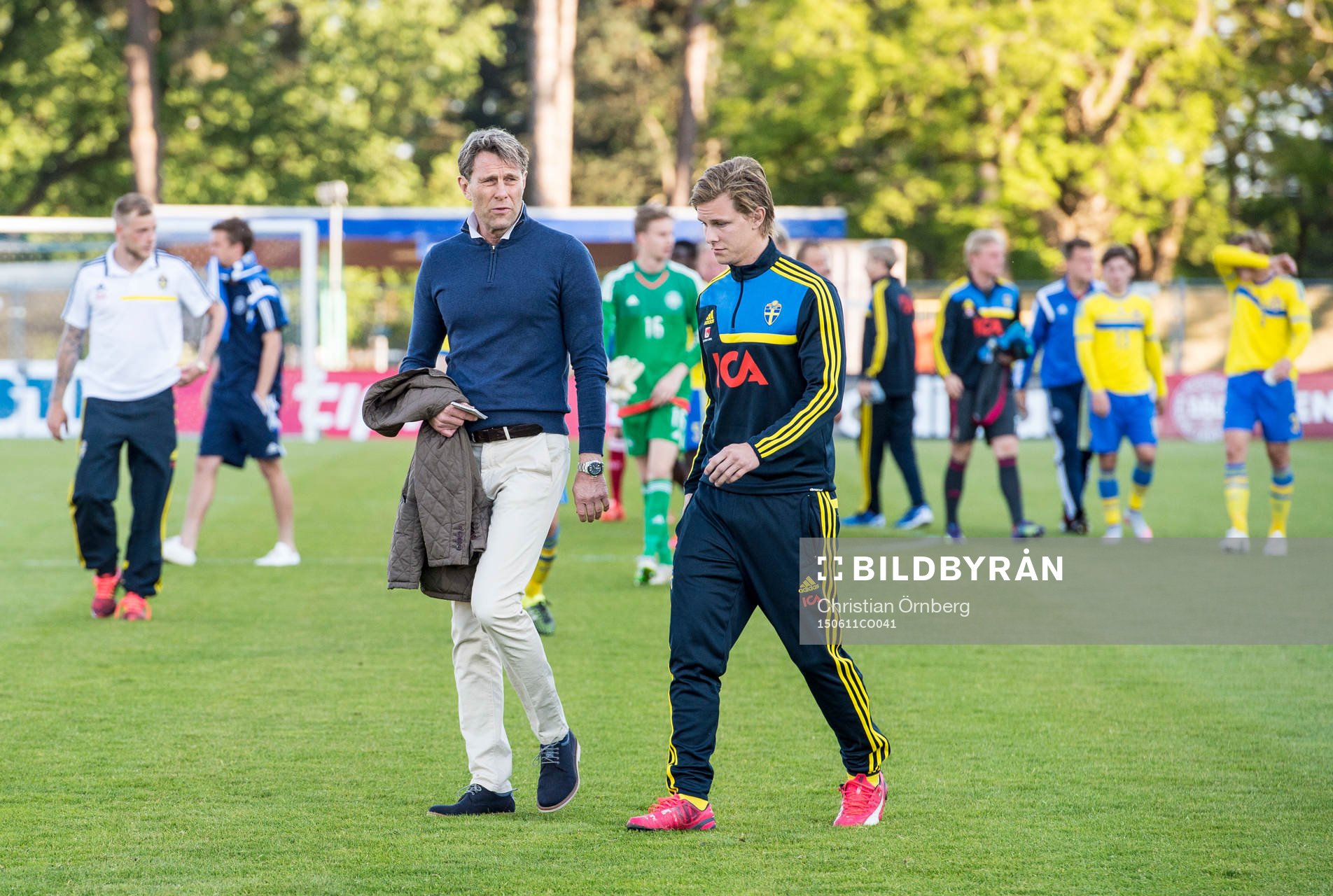 Sveriges huvudtränare Håkan Ericson och Emil Krafth
