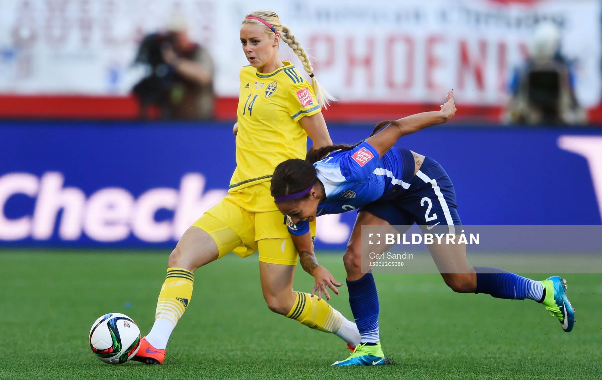 s Sydney Leroux