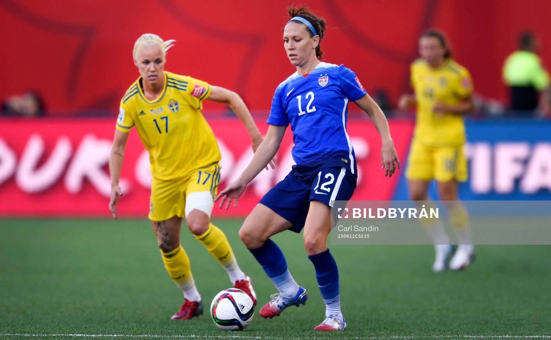 s Sydney Leroux