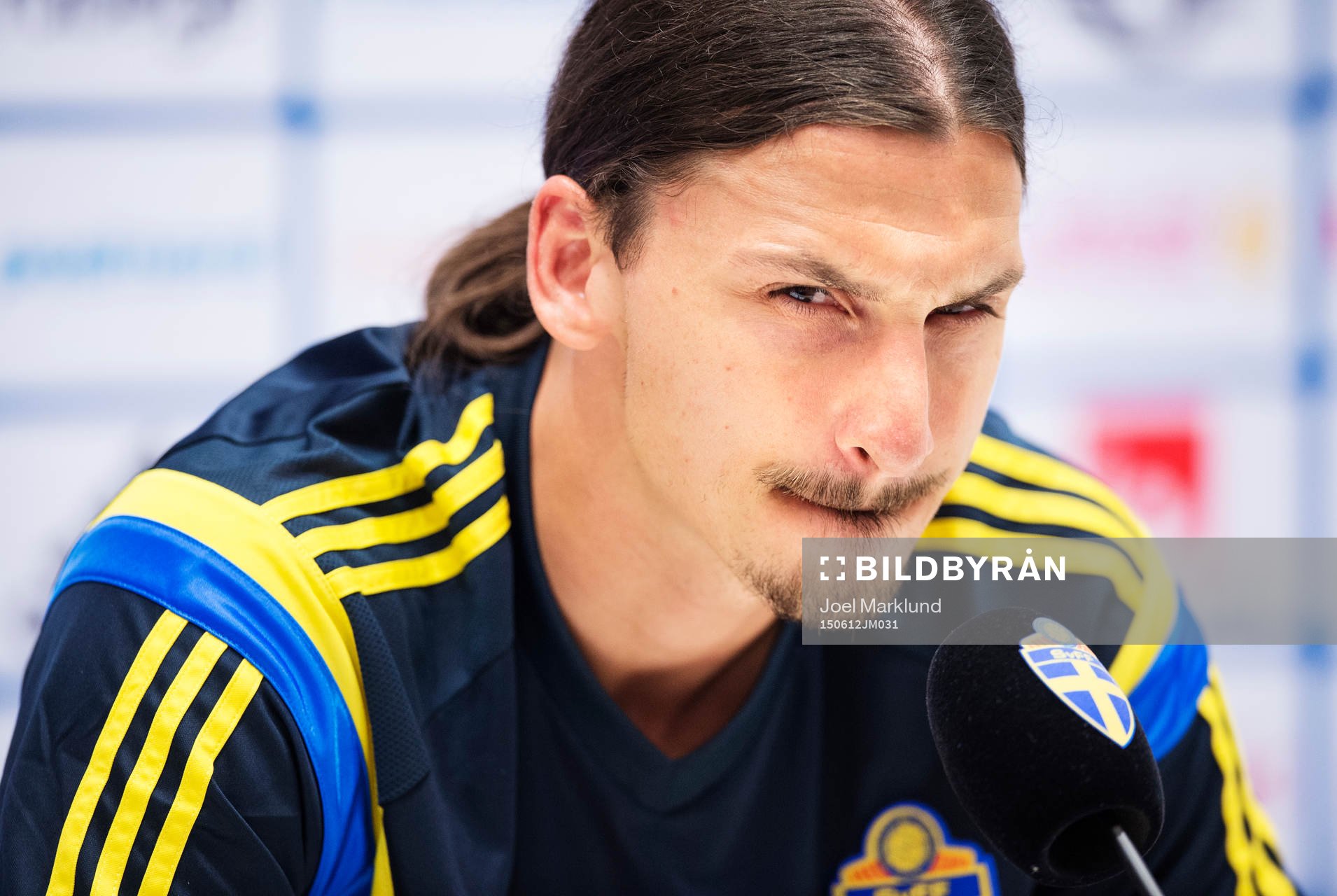 Zlatan Ibrahimovic på en presskonferens