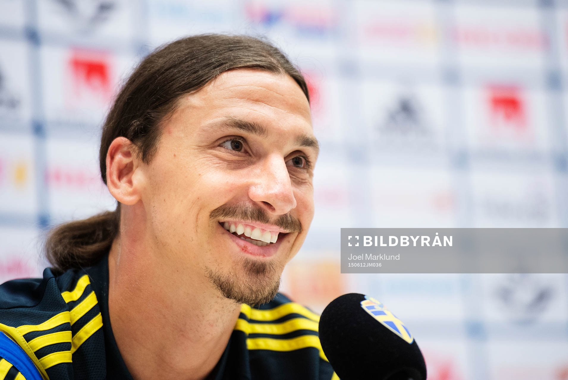 Zlatan Ibrahimovic på en presskonferens