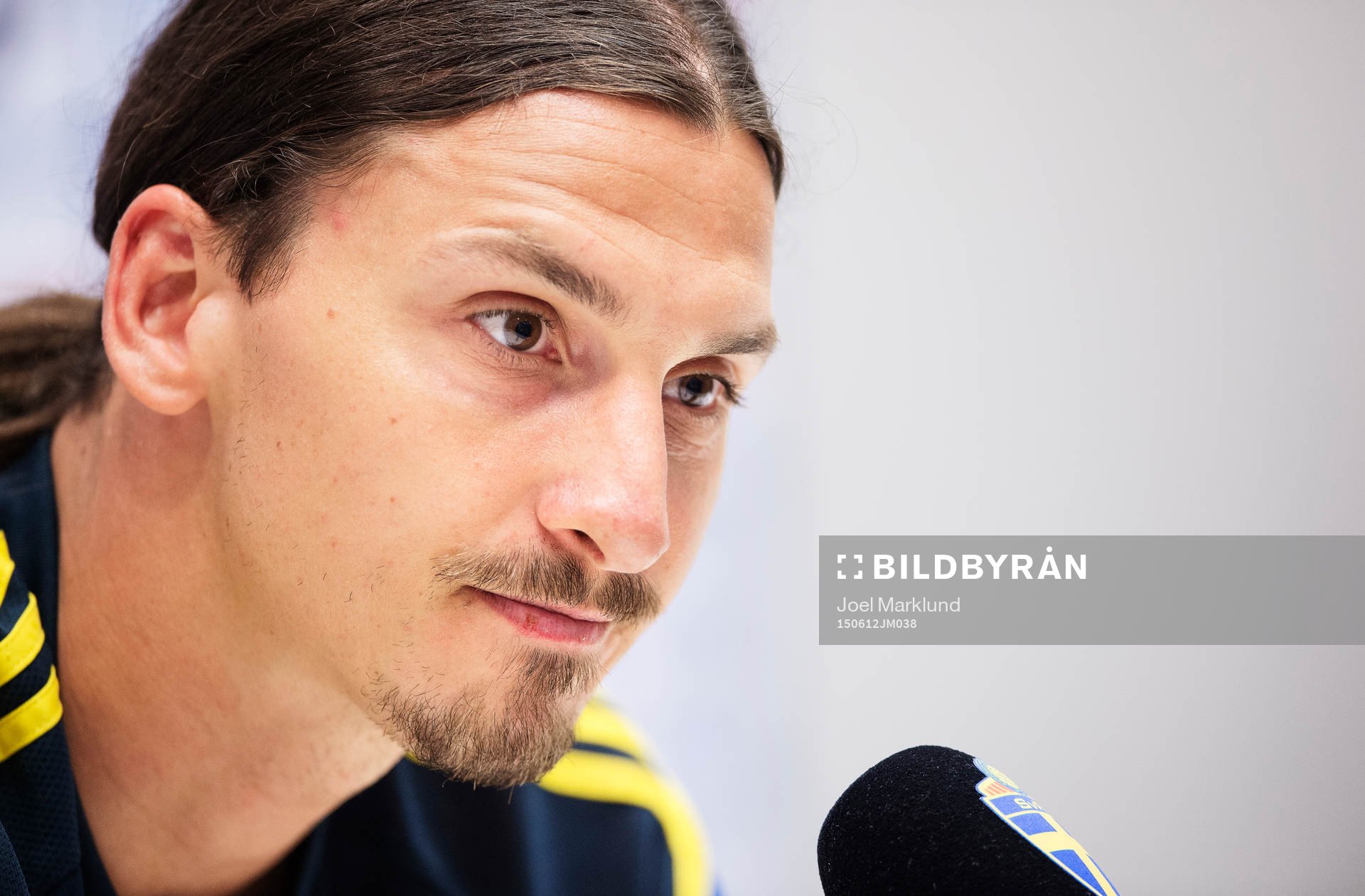 Zlatan Ibrahimovic på en presskonferens