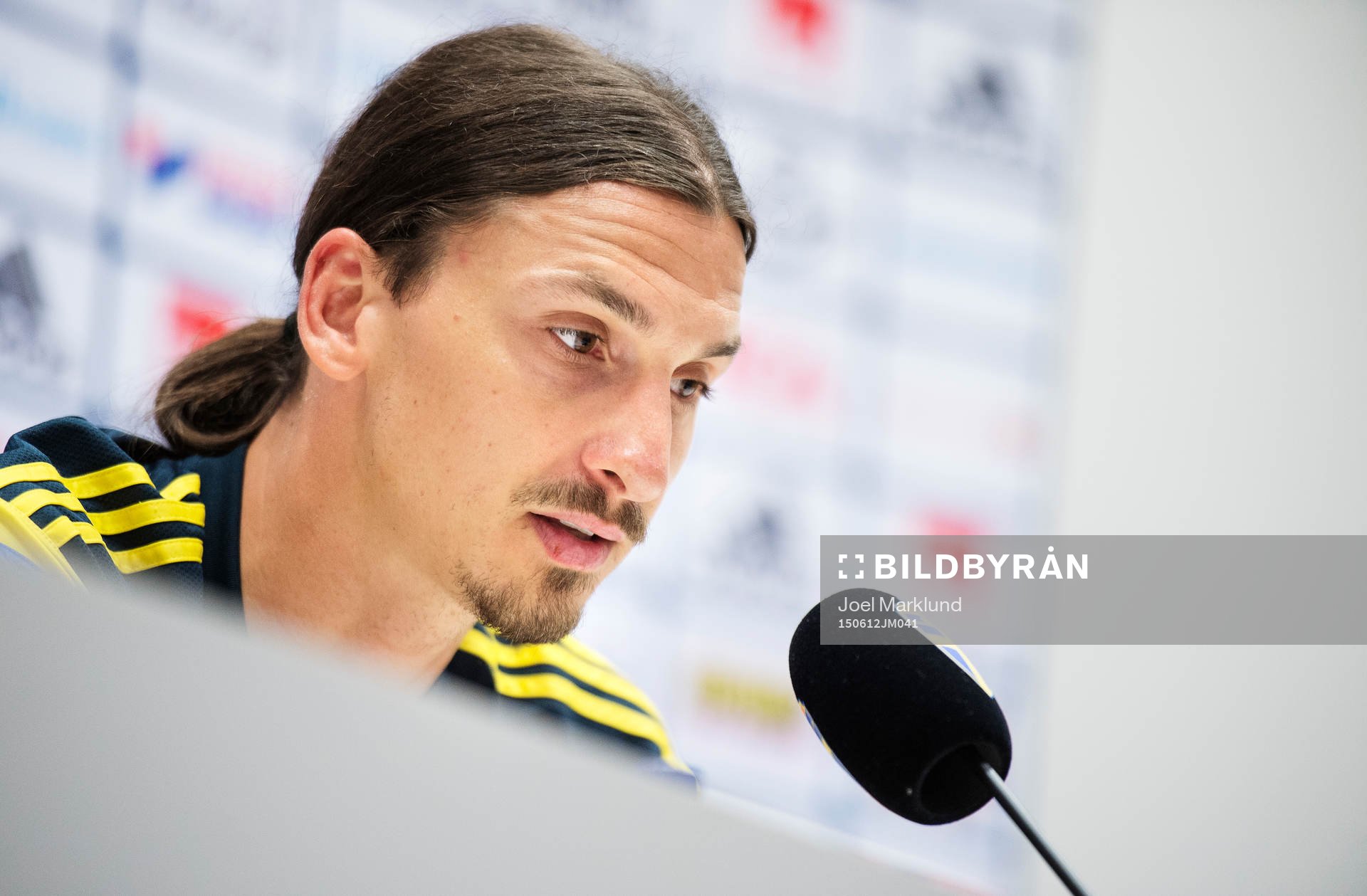 Zlatan Ibrahimovic på en presskonferens