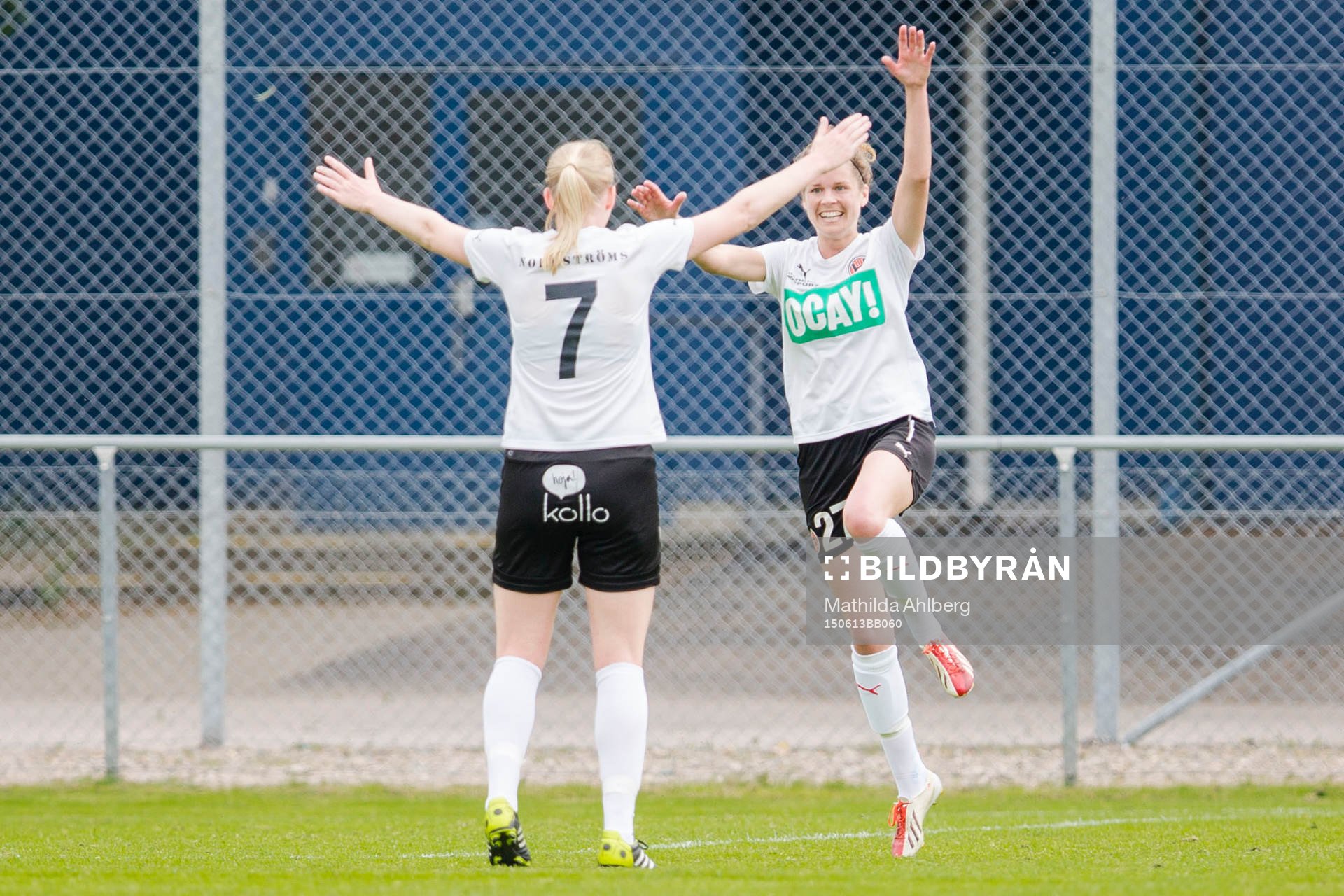 Hittarps Hanna Albinsson, med ryggen år kameran, firar Lina Larssons mål tillsammans med Lina Larsson under fotbollsmatchen i dam Division 1 Södra Götaland mellan Stattena och Hittarp den 13 Juni 2015 i Helsingborg.