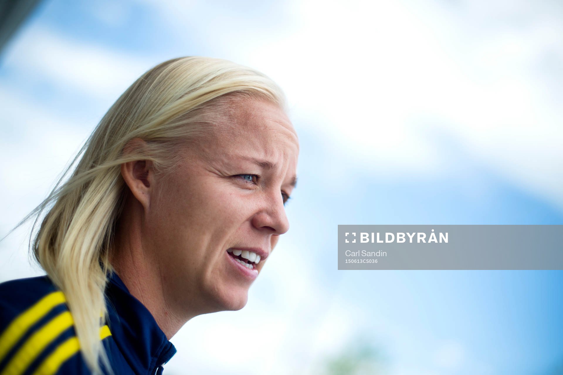 Sveriges Caroline Seger blir intervjuad