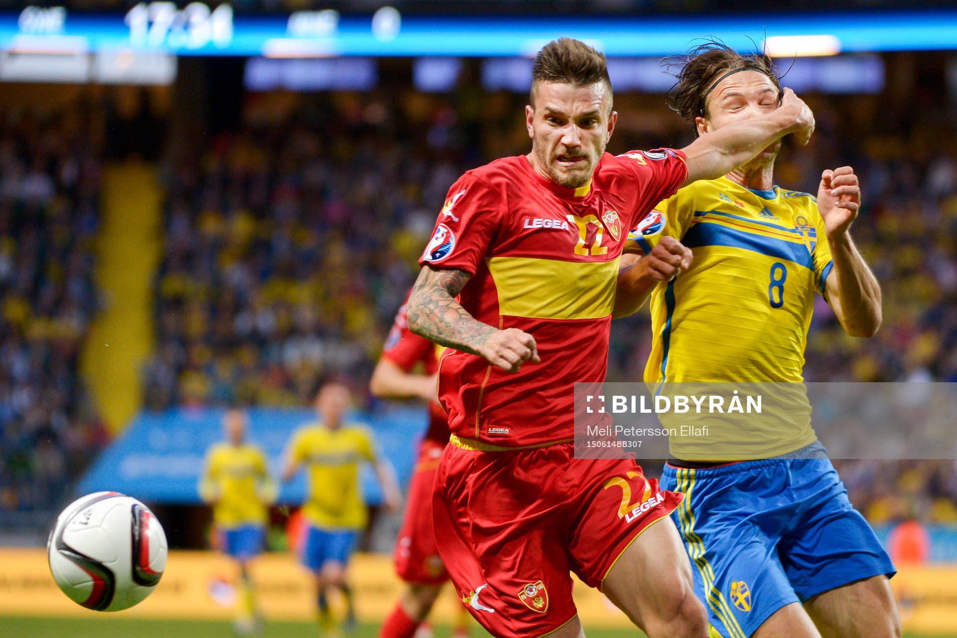 Montenegros Marko Simic och Sveriges Albin Ekdal