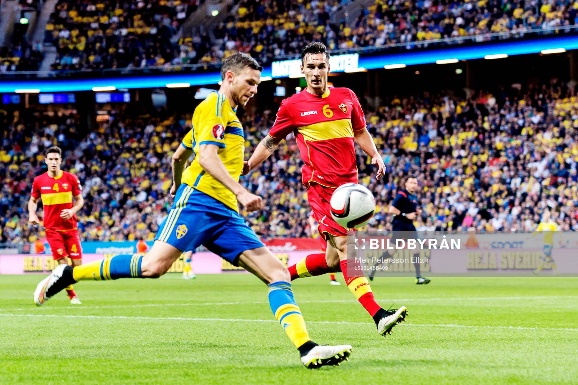 Sveriges Alexander Kacaniklic och Montenegros Zarko