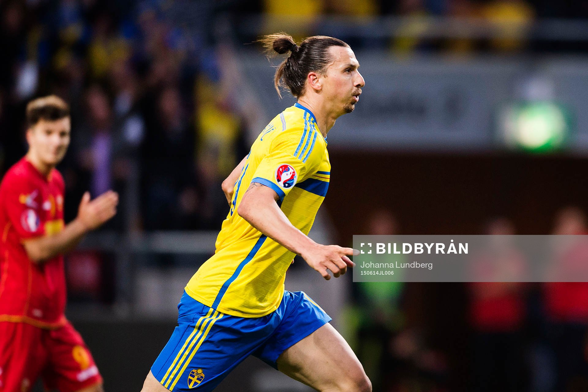 Sveriges Zlatan Ibrahimovic jublar