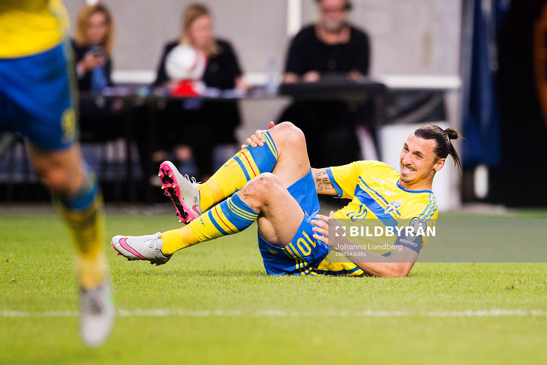 Sveriges Zlatan Ibrahimovic har ont