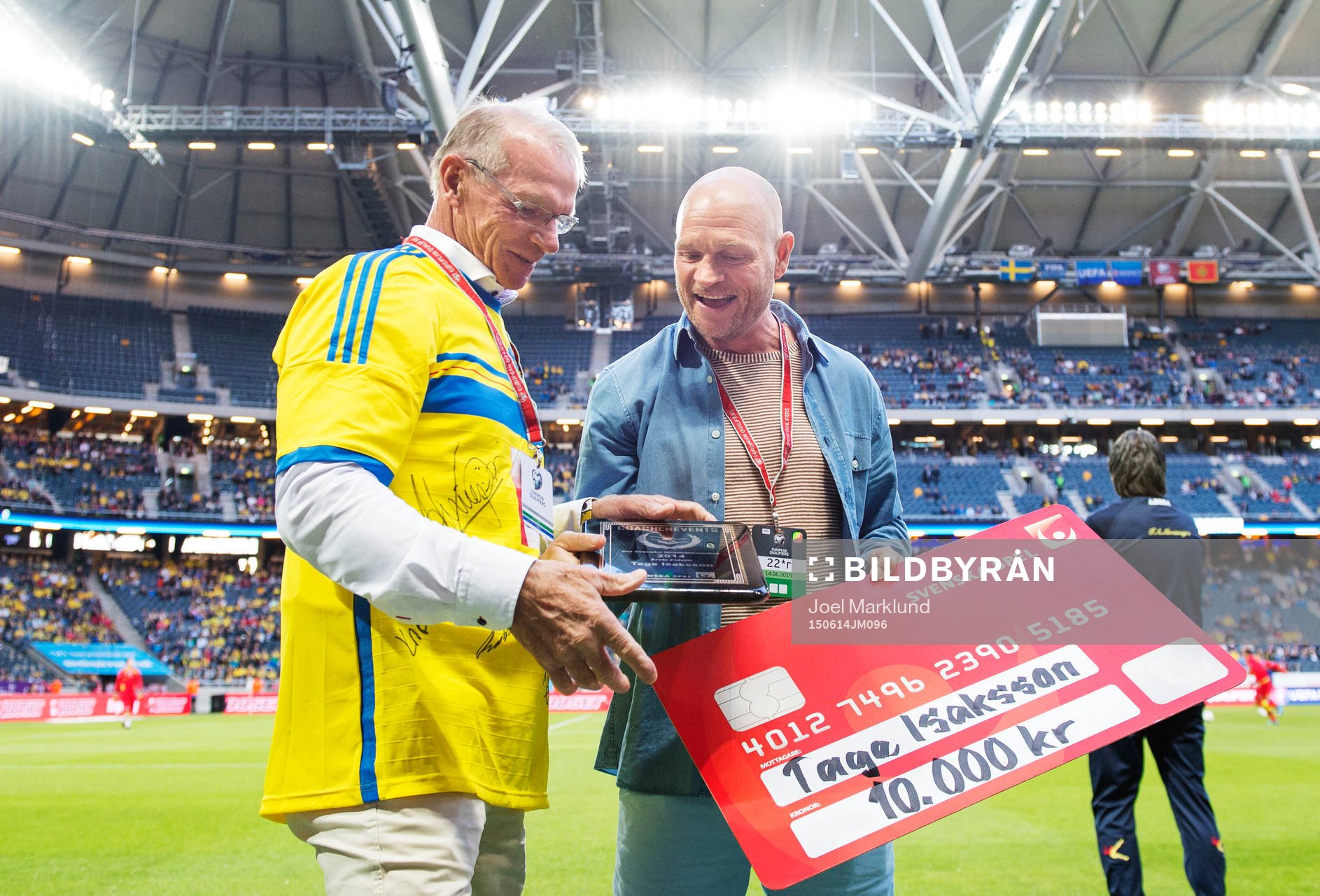 Tage Isaksson (Årets Eldsjäl) tar emot pris i det svenska