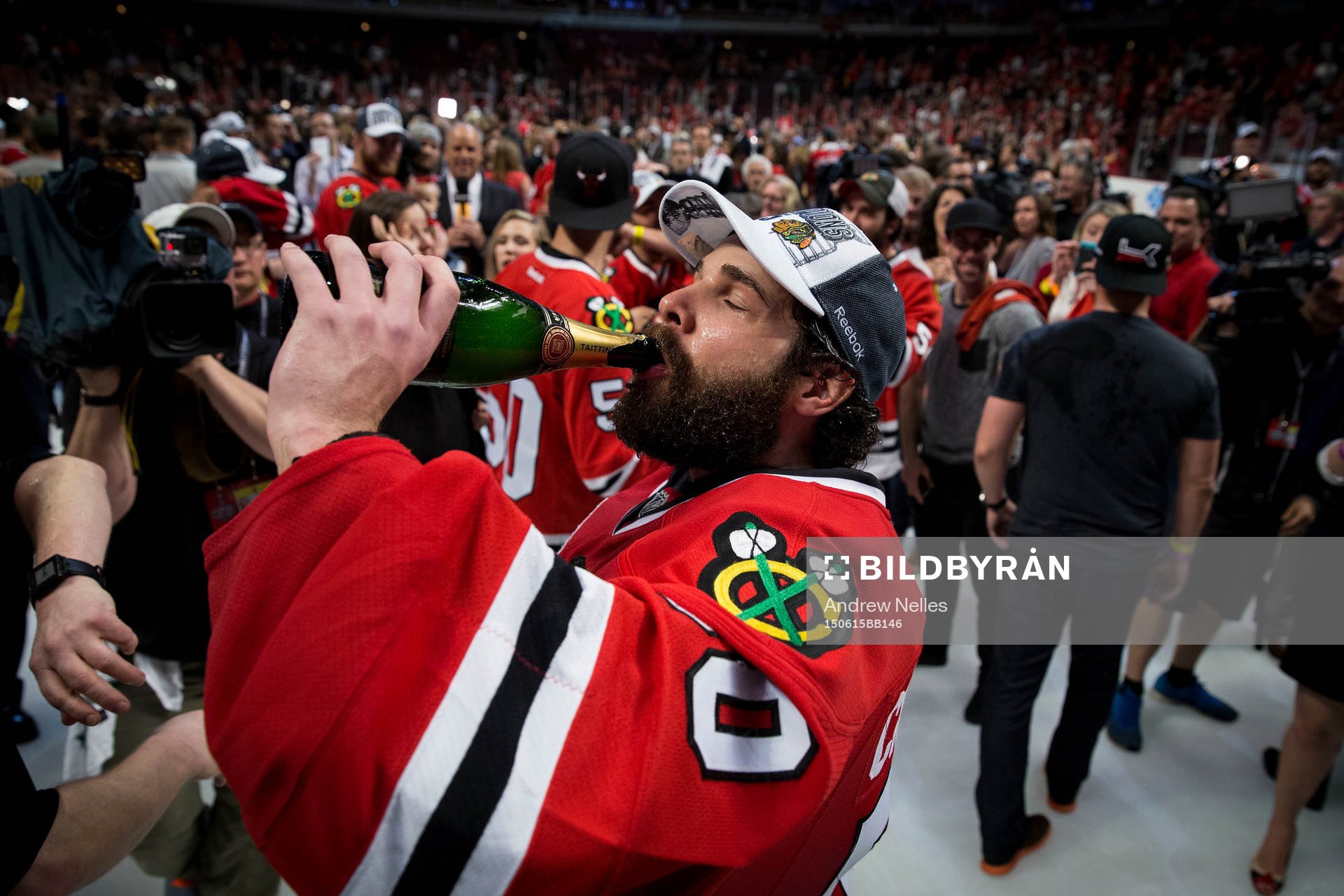 Chicago Blackhawks goalie Corey Crawford (50) celebrates