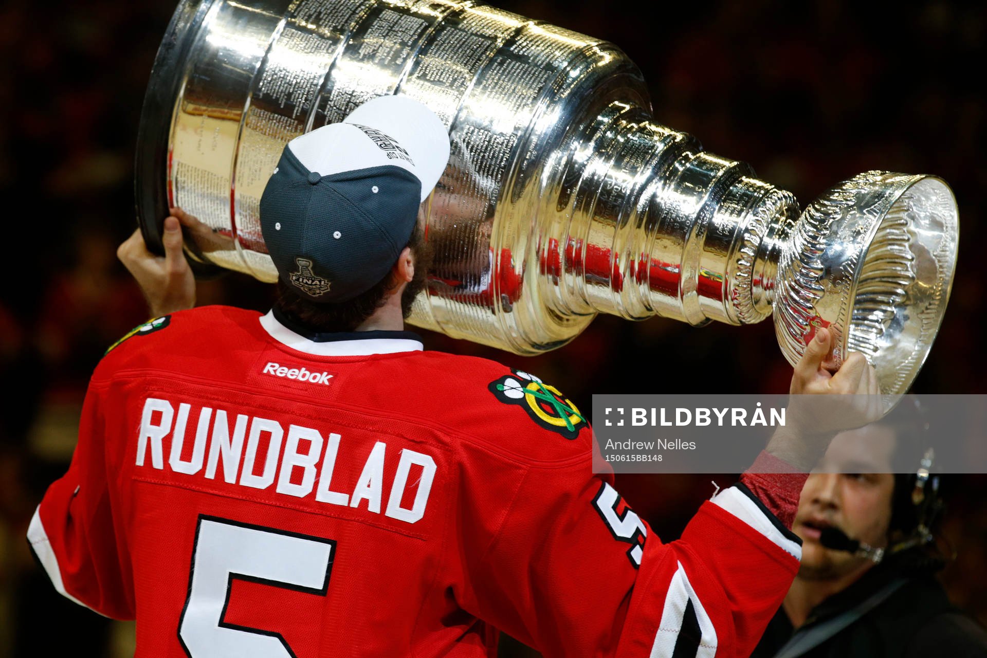Chicago Blackhawks defenseman David Rundblad (5) kisses the
