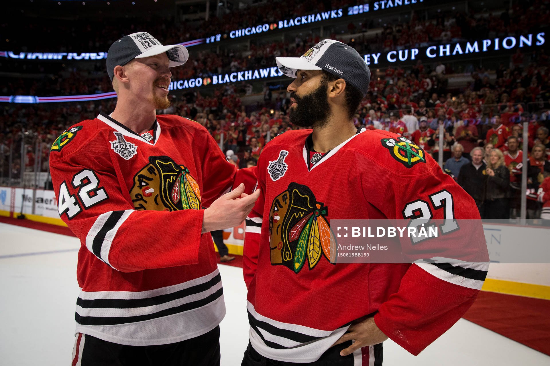 Chicago Blackhawks left wing Joakim Nordström (42) and
