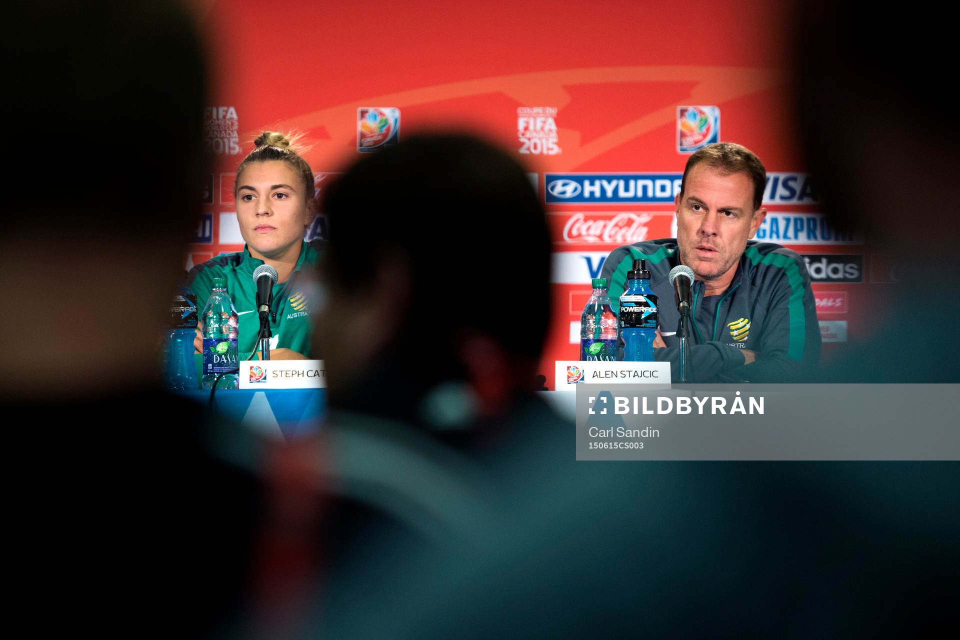 Australiens Stephanie Catley och förbundskapten Alen