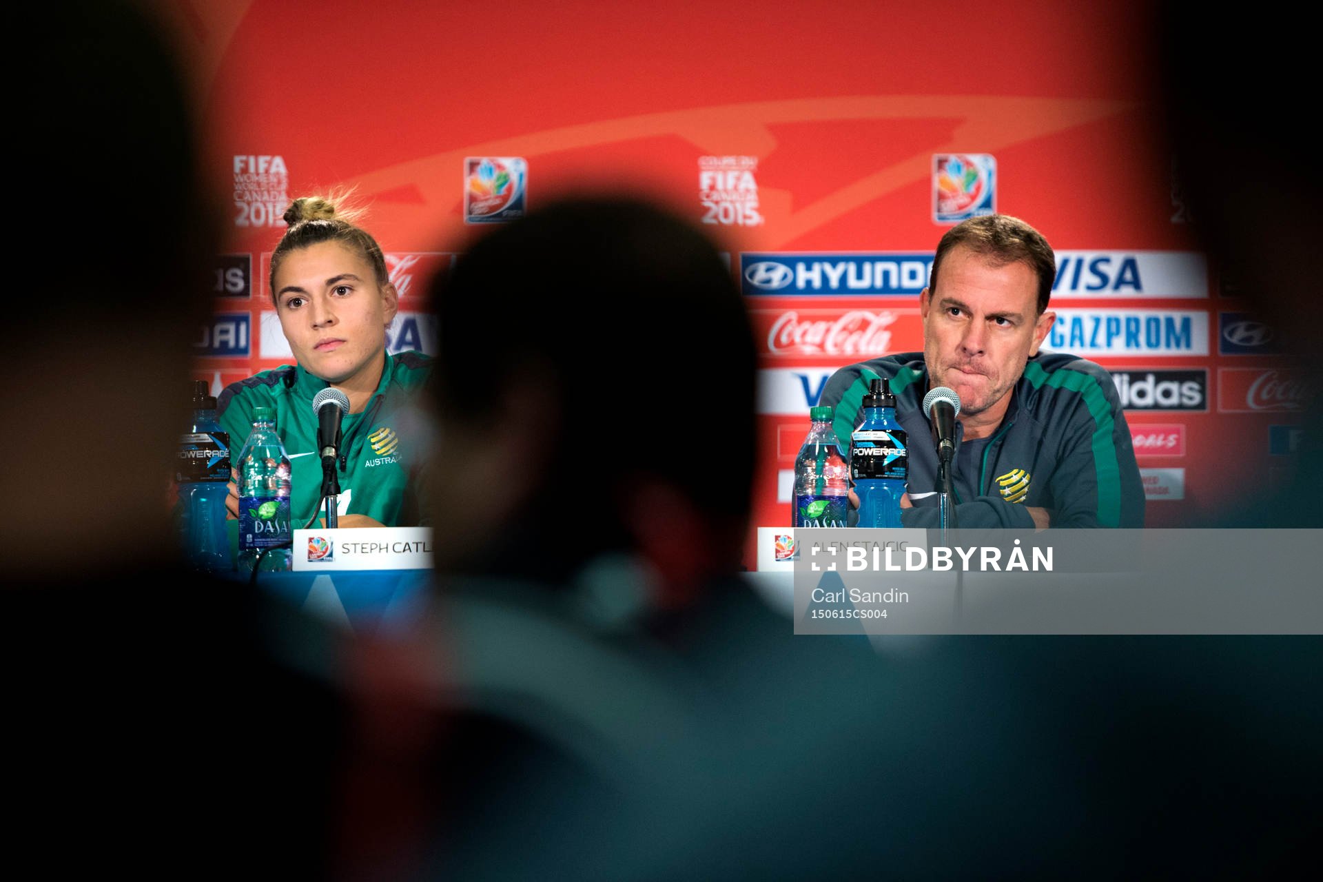Australiens Stephanie Catley och förbundskapten Alen