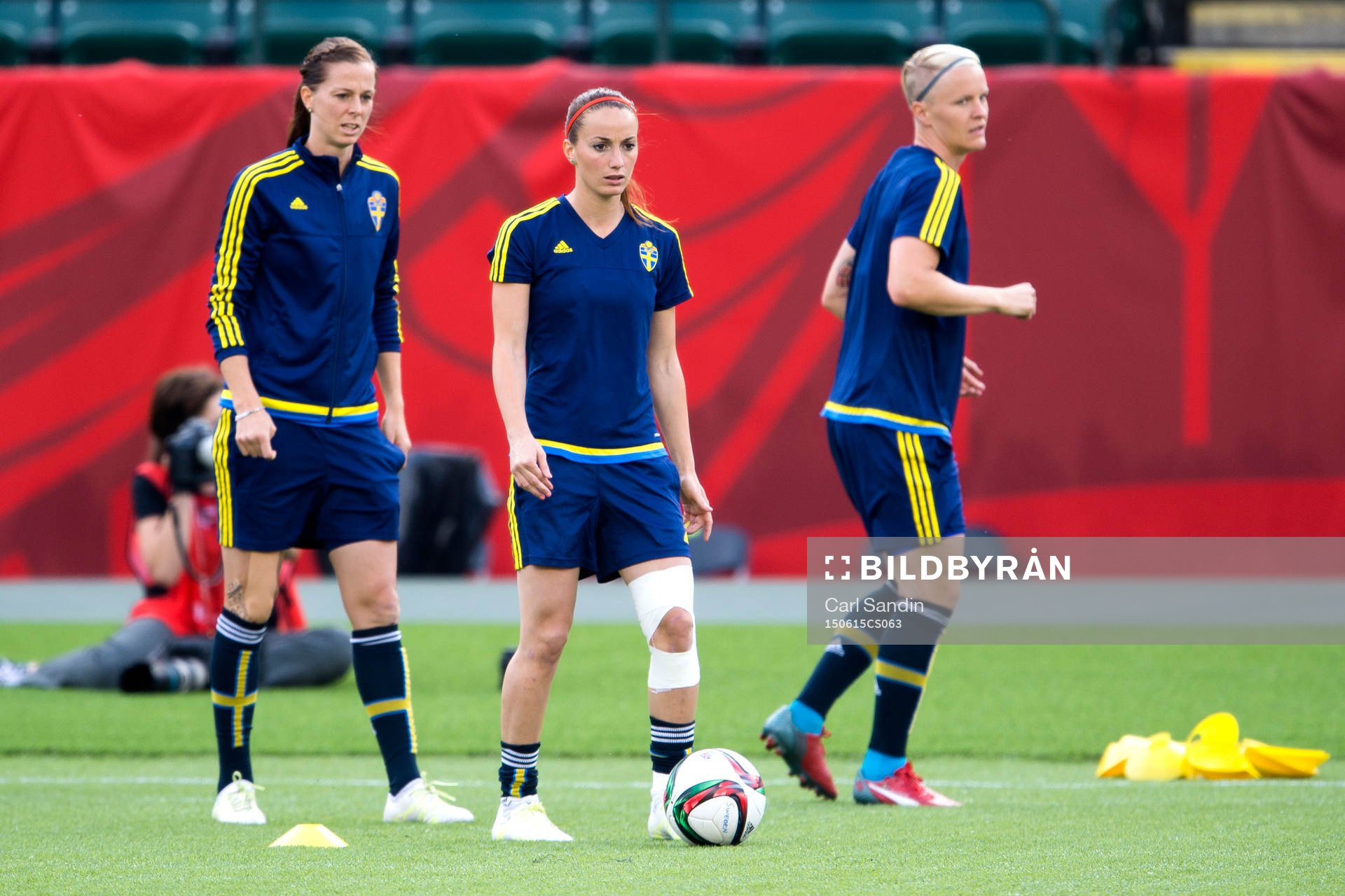 Sveriges Lotta Schelin, Kosovare Asllani och Nilla Fischer