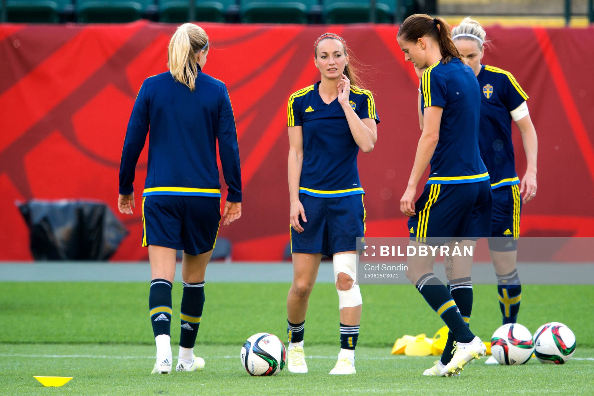 Sveriges Kosovare Asllani