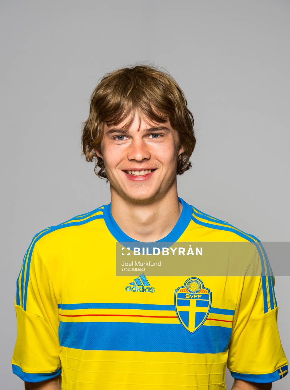 Sam Lundholm, fotbollsspelare i U21-landslaget