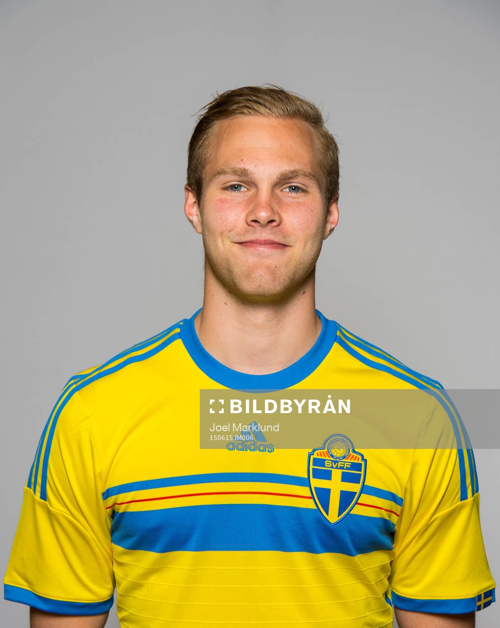 Gustav Engvall , fotbollsspelare i U21-landslaget