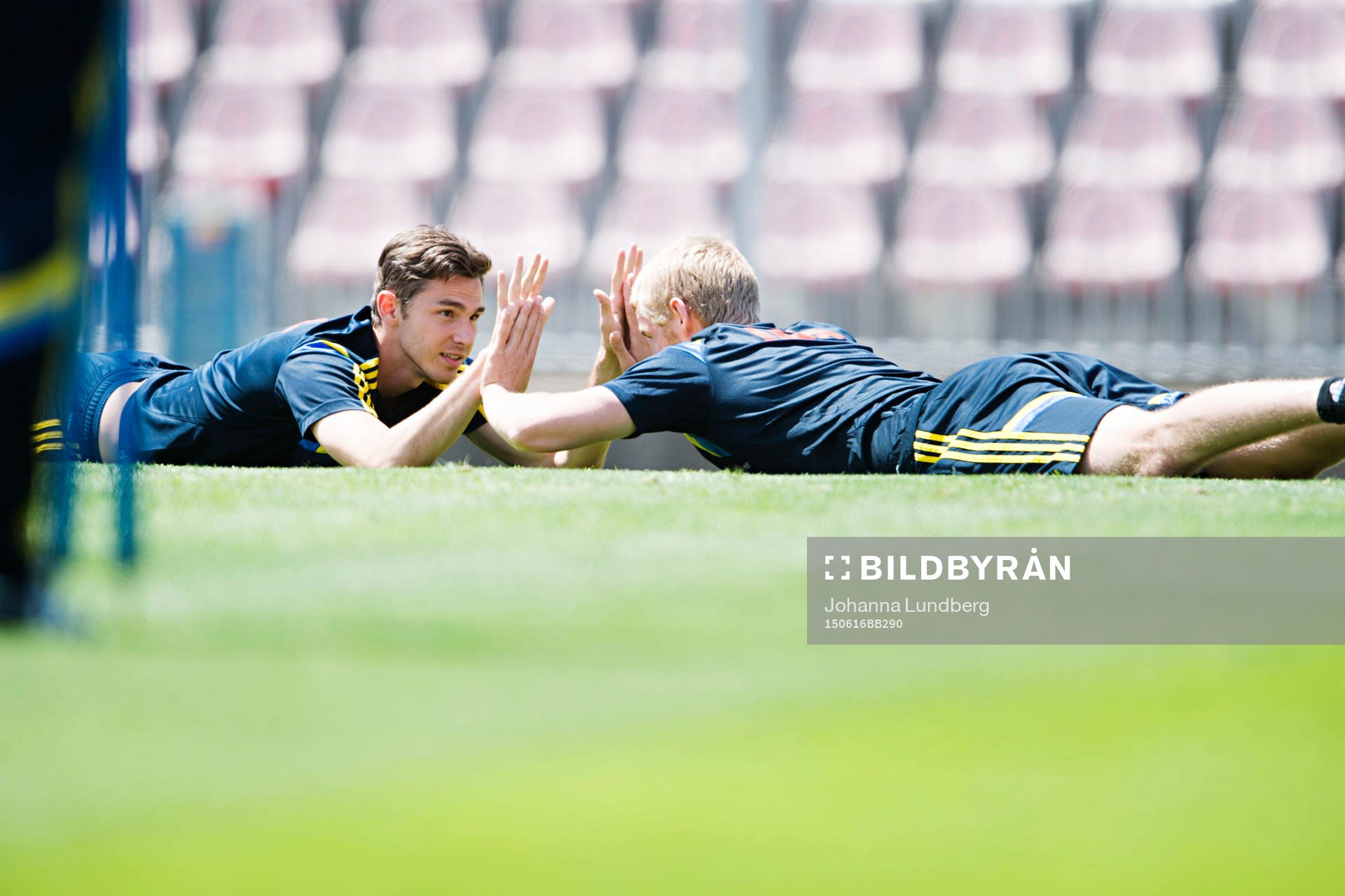 Sveriges Branimir Hrgota och Filip Helander