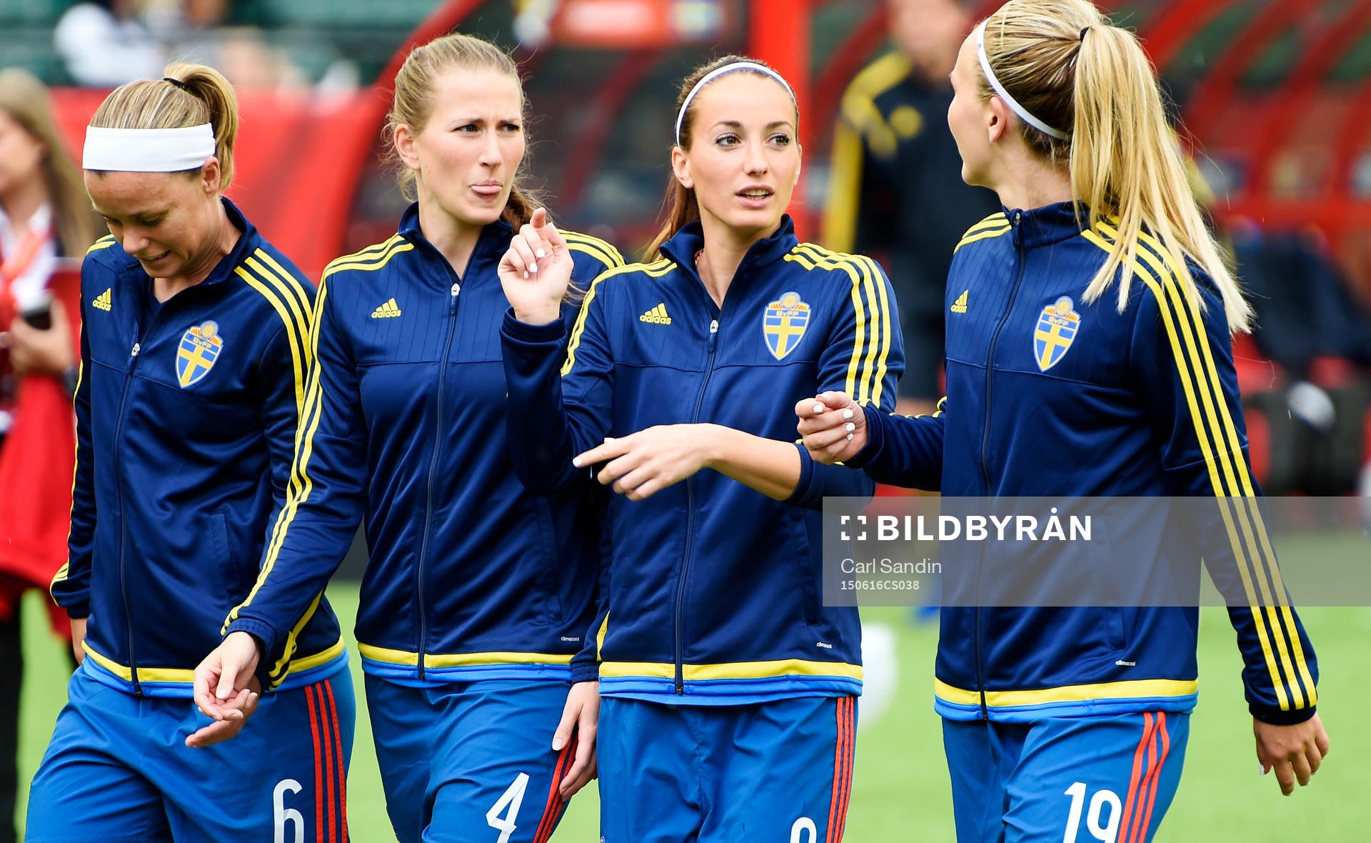 Sveriges Sara Thunebro, Emma Berglund, Kosovare Asllani och