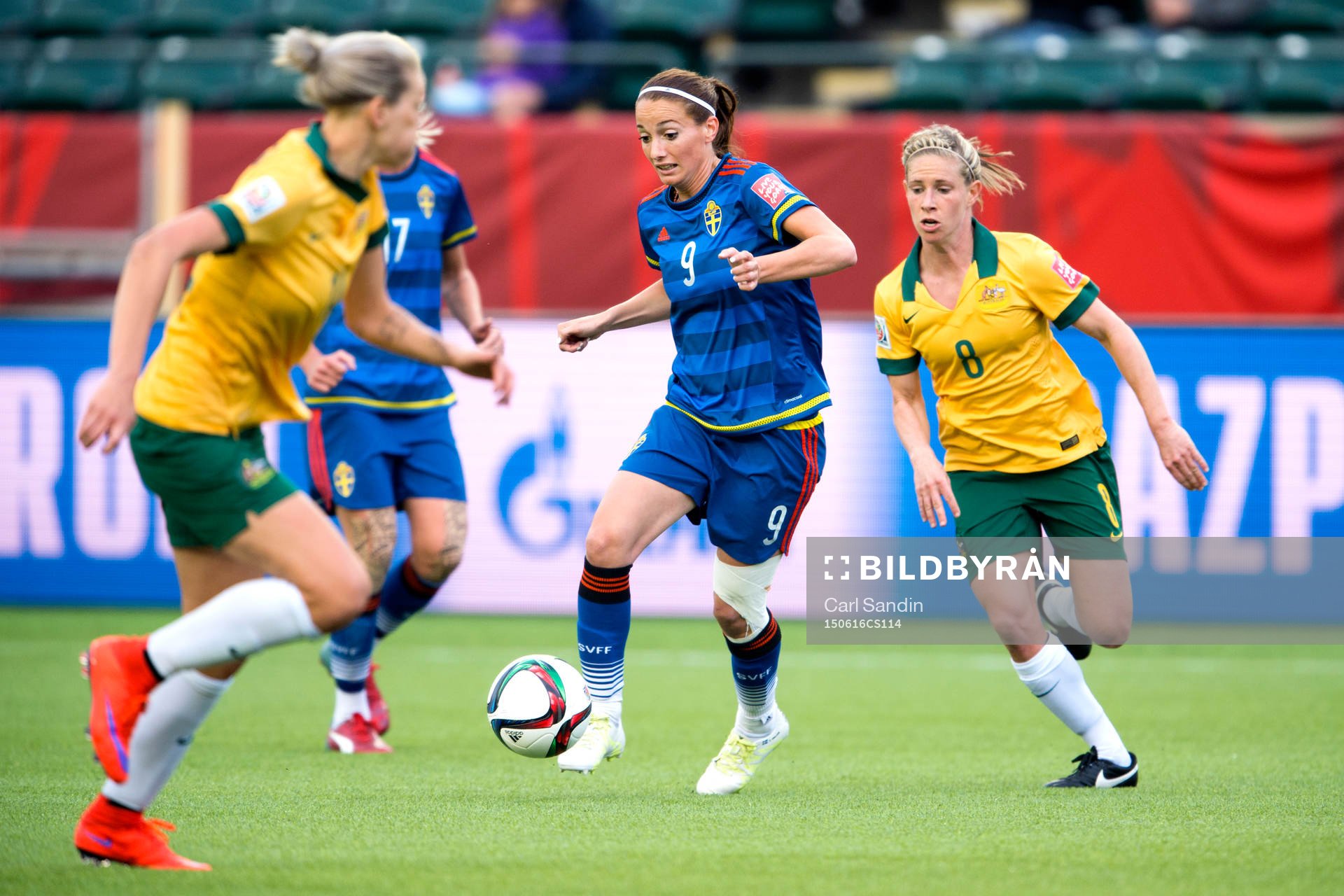 Sveriges Kosovare Asllani
