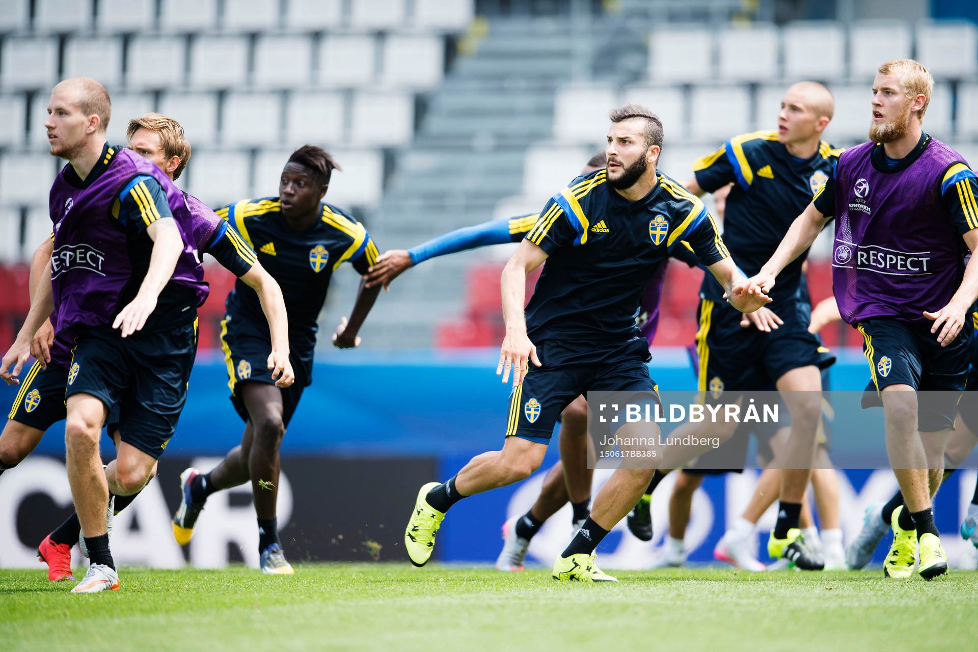 Sveriges Simon Gustafson, Pa Konate, Mikael Ishak och Filip