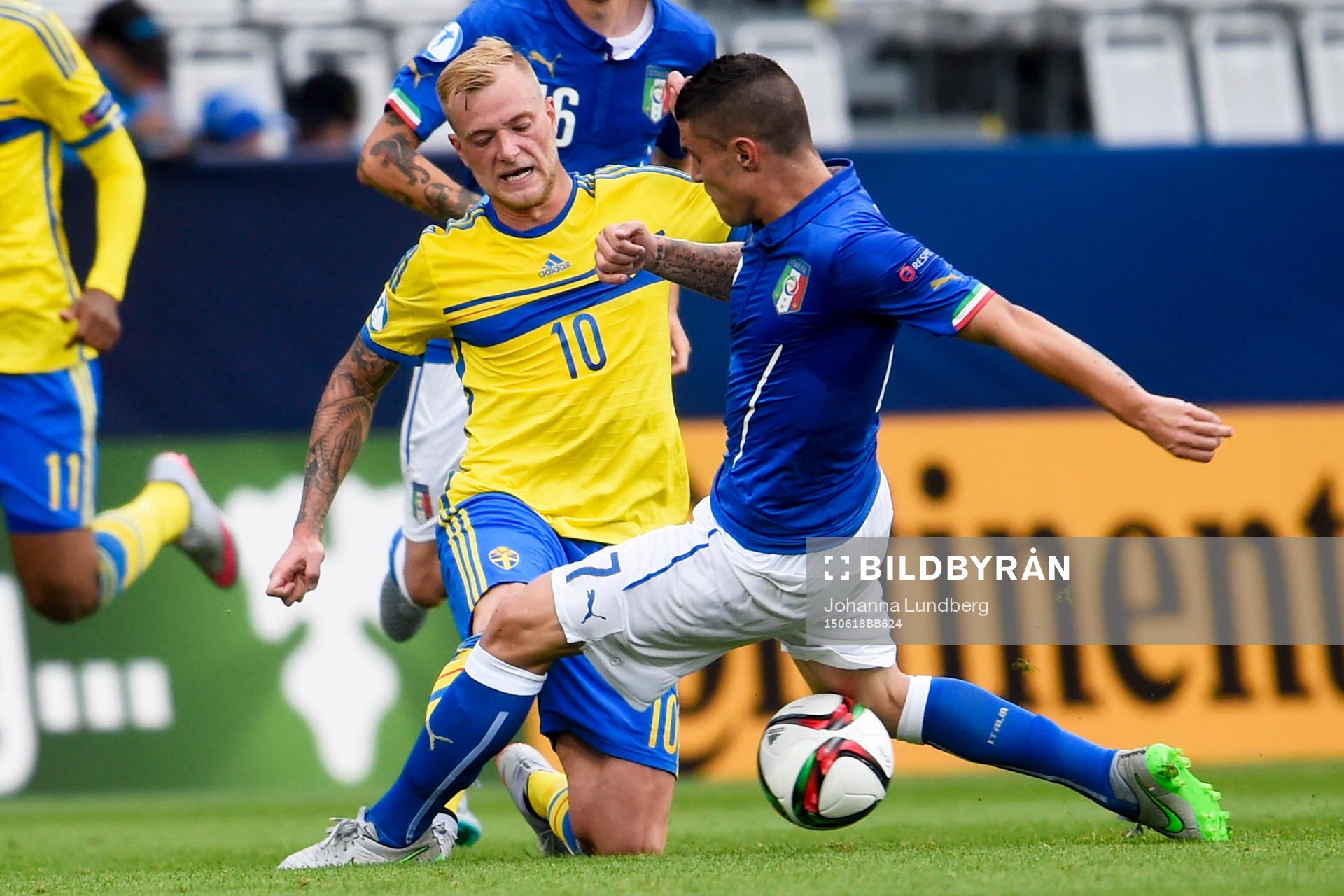 Sveriges John Guidetti och Italiens Federico Viviani