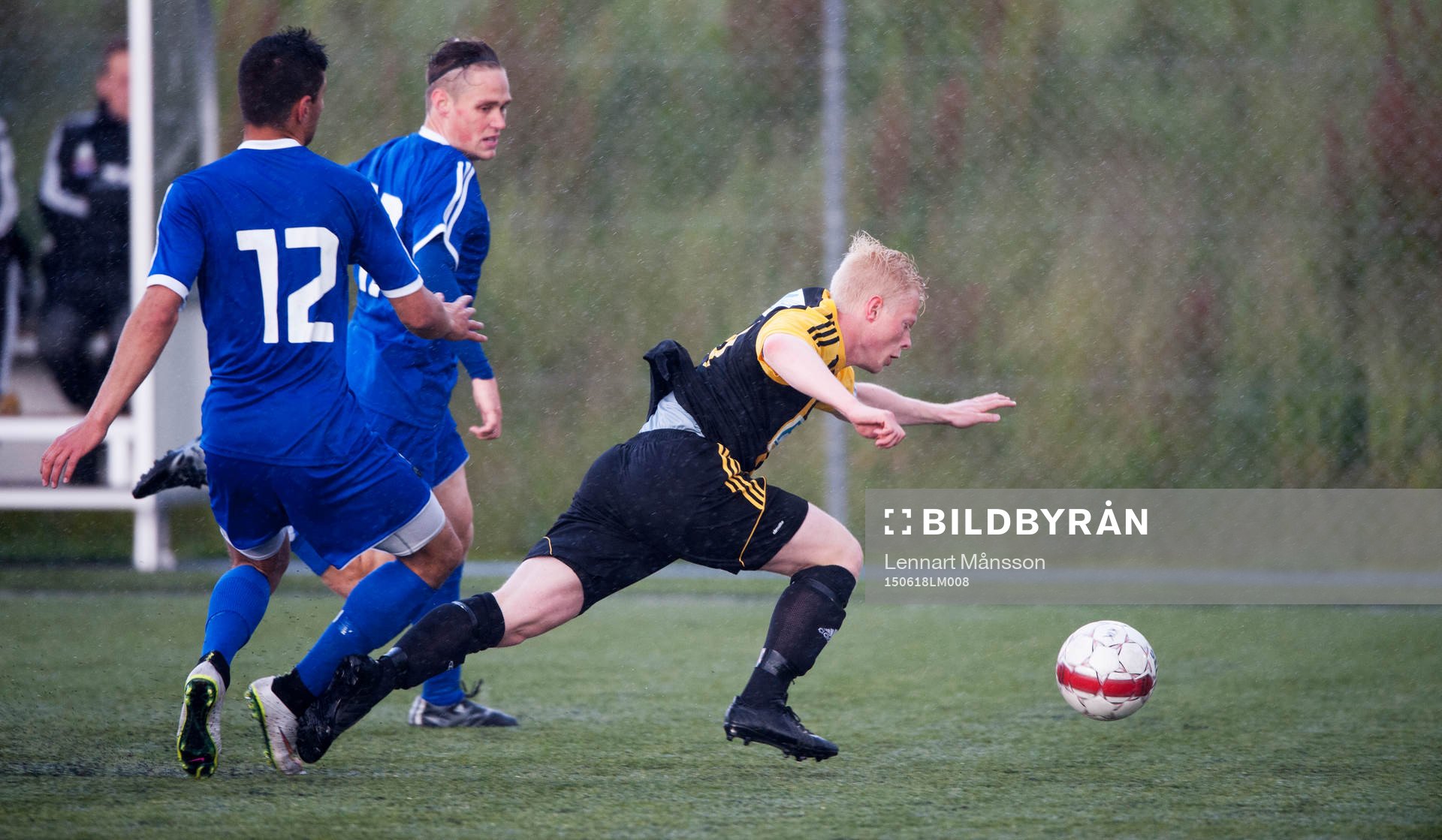 IFK Hässleholms Joel Andersson i matchen i division 2