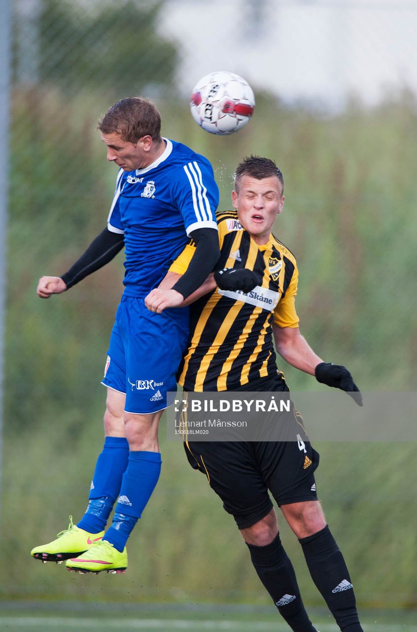 IFK Hässleholms Niklas Jönsson i matchen i division 2