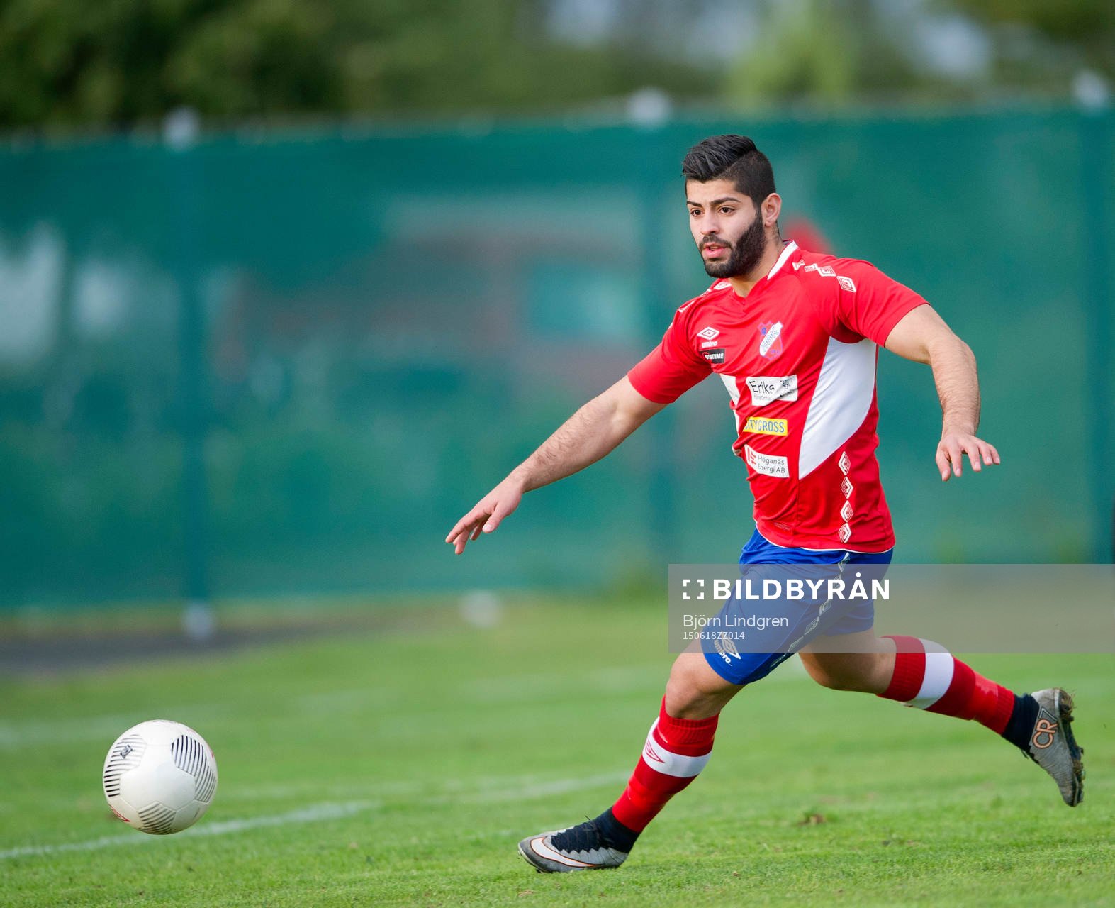 Höganäs Fady Alaaraji under fotbollsmatchen i div 2 västra götaland mellan Höganäs BK och Högaborgs BK den 18 juni 2015 i Höganäs.