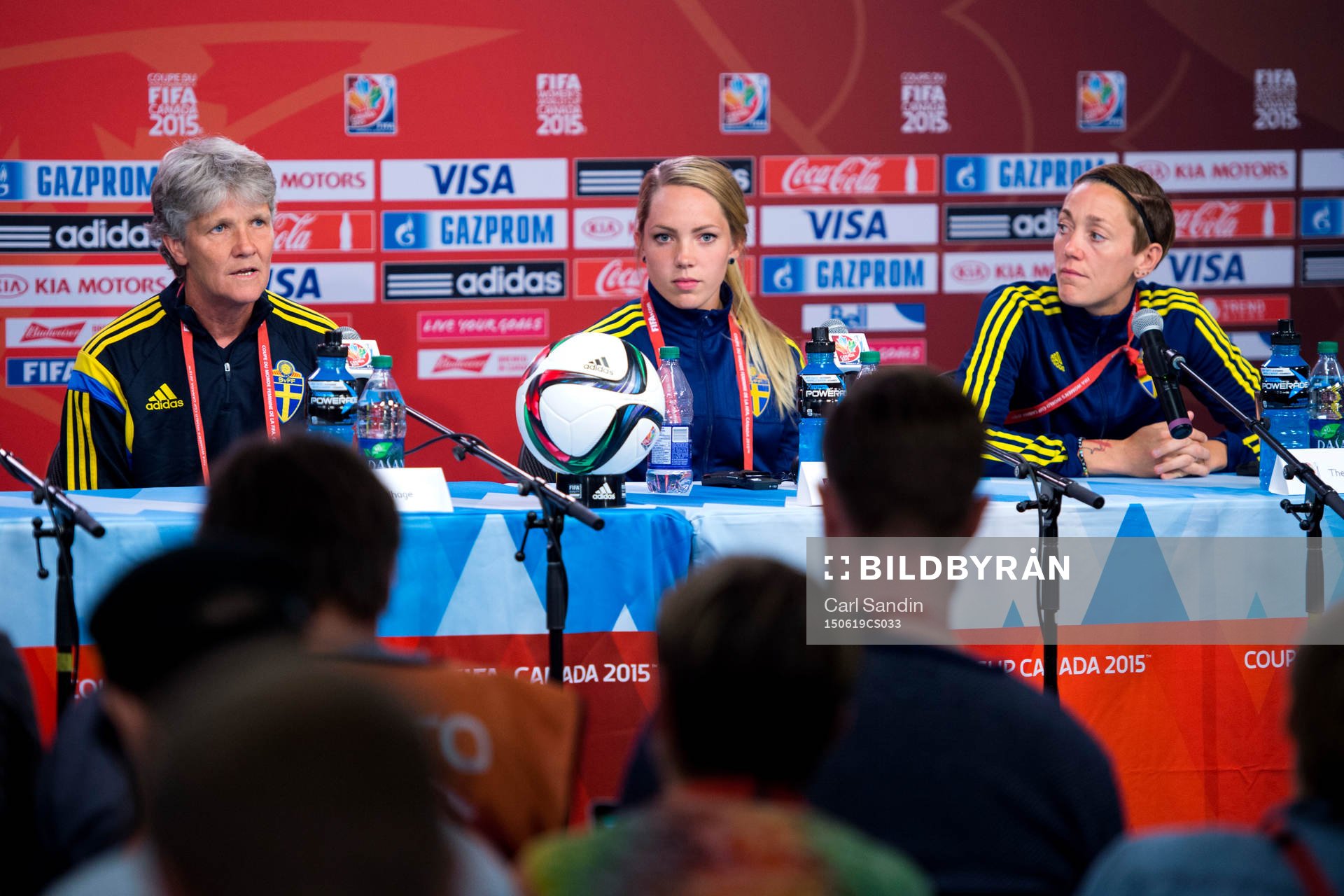 Sveriges förbundskapten Pia Sundhage, Elin Rubensson och