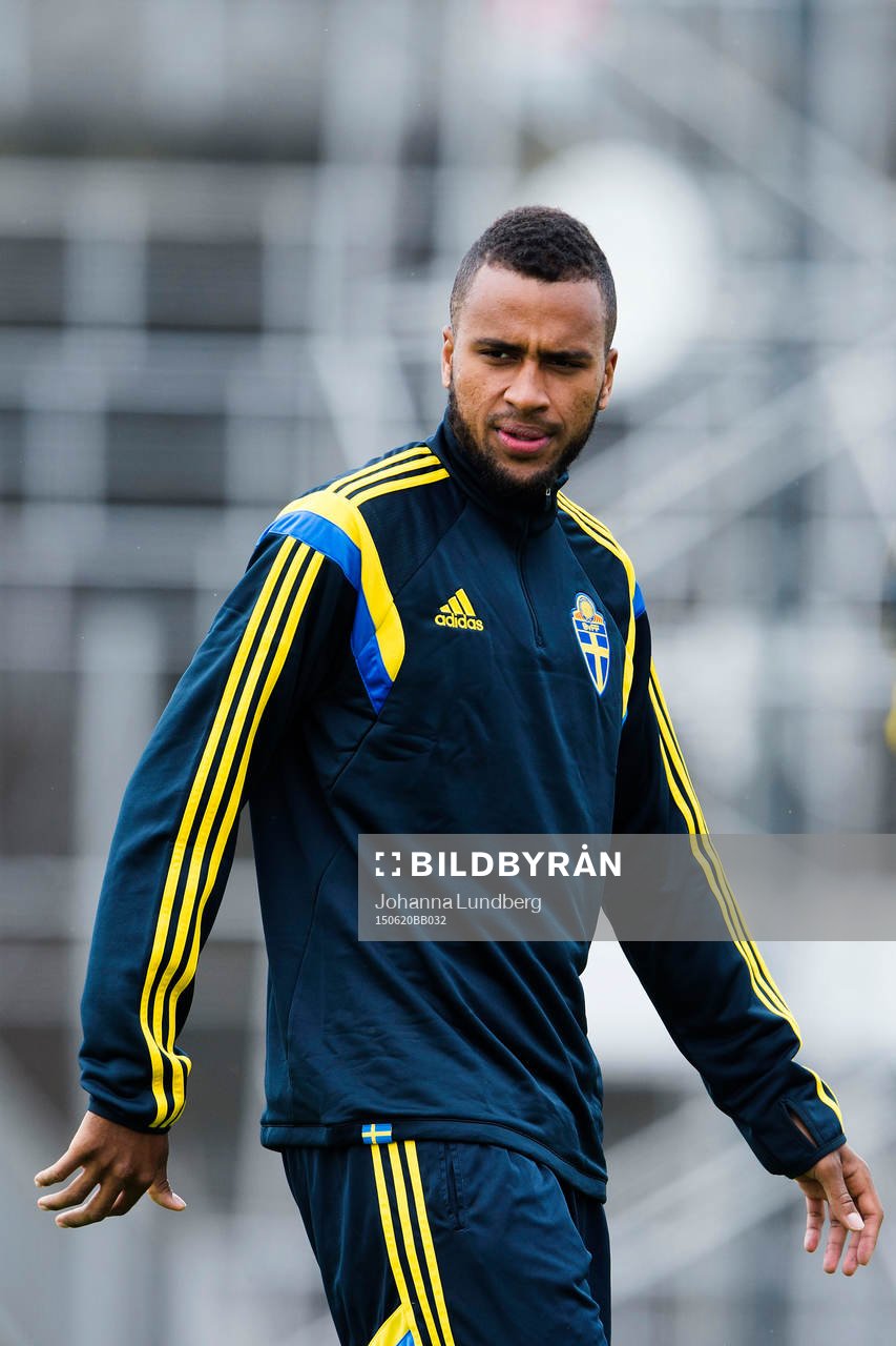 Sveriges Isaac Kiese Thelin