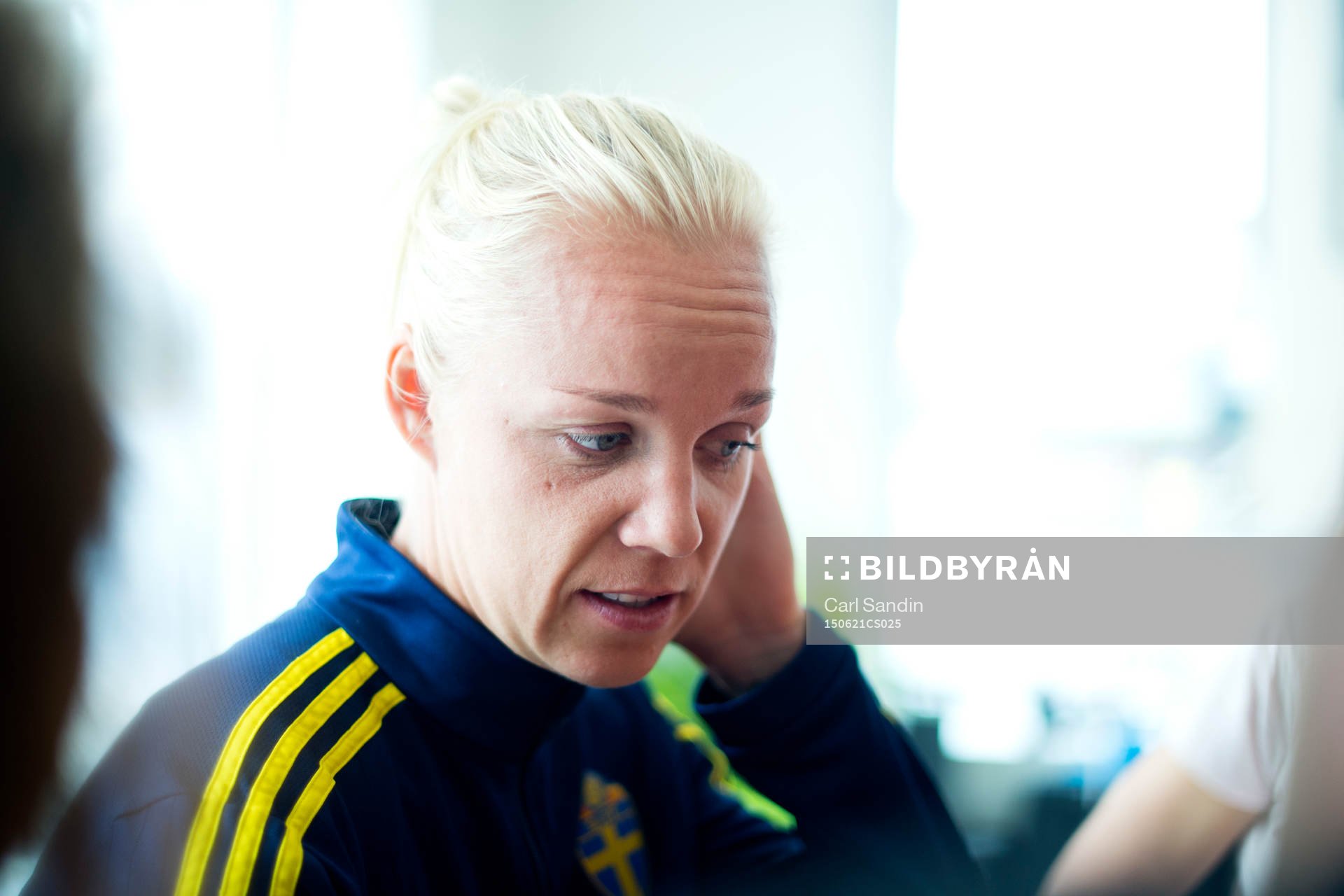 Sveriges Caroline Seger blir intervjuad