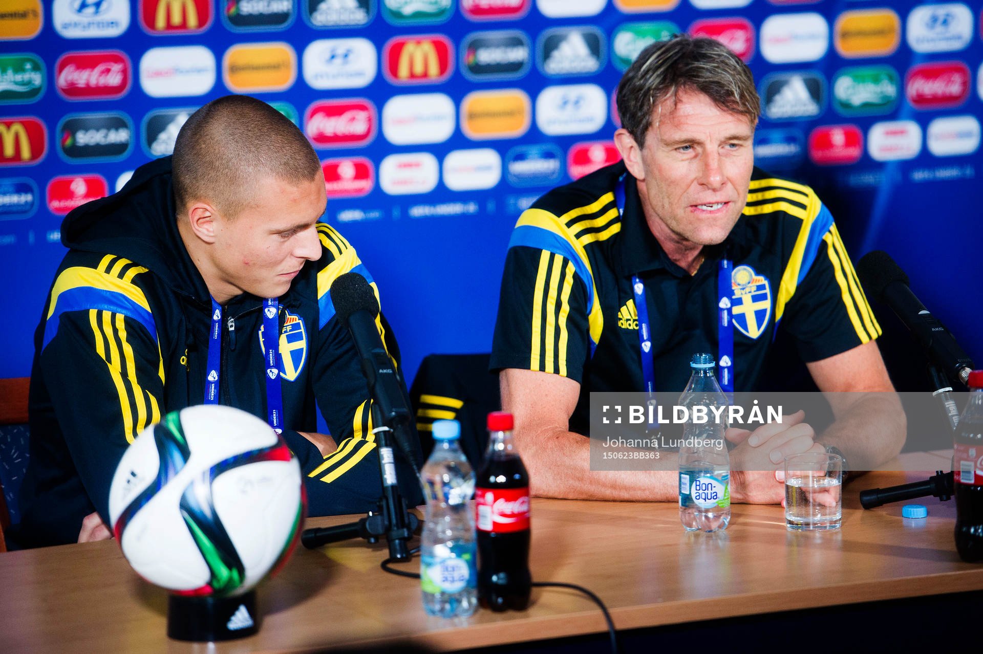 Sveriges Victor Nilsson Lindelöf  och förbundskapten