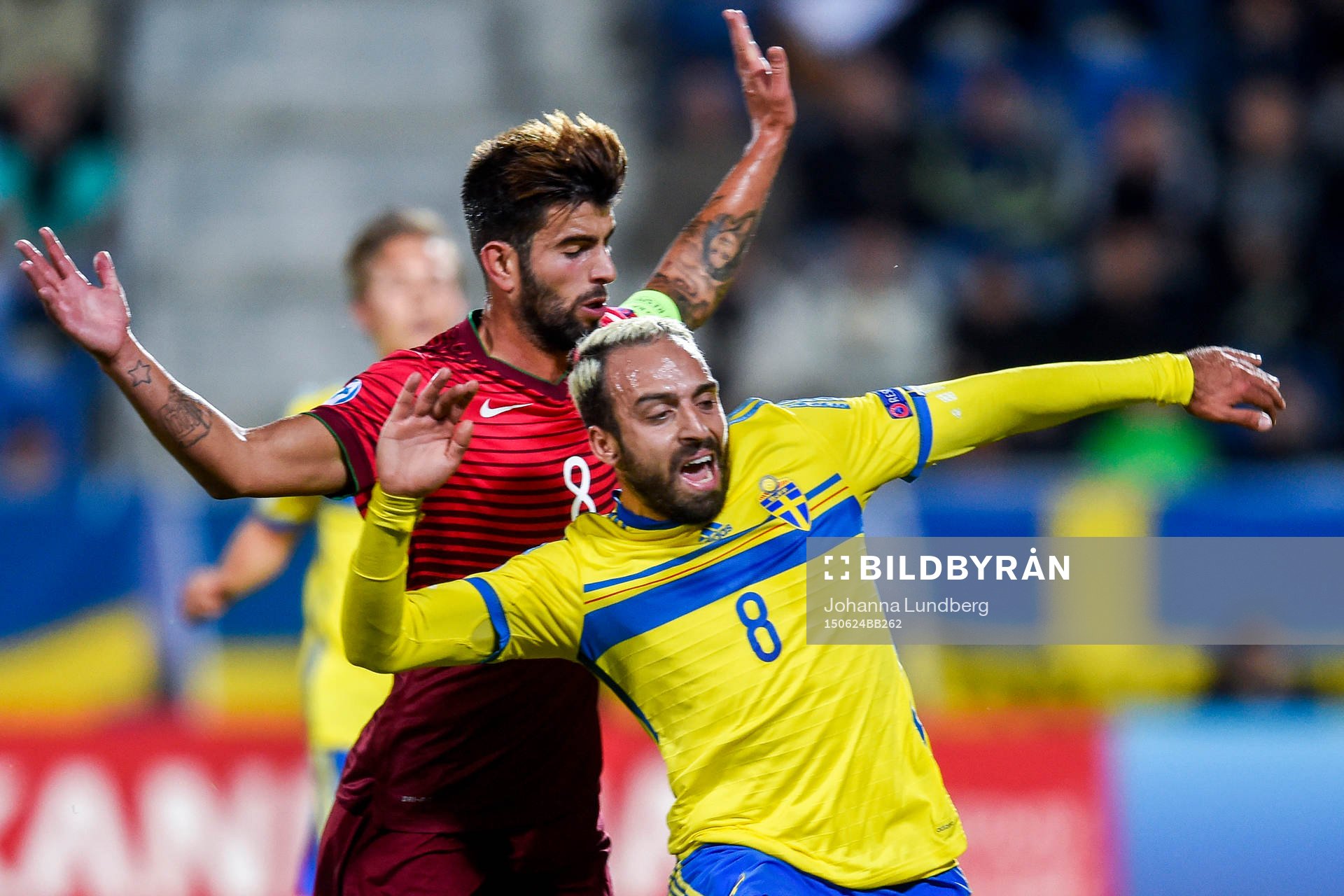 Portugals Sérgio Oliveira drar ner Sveriges Abdullah