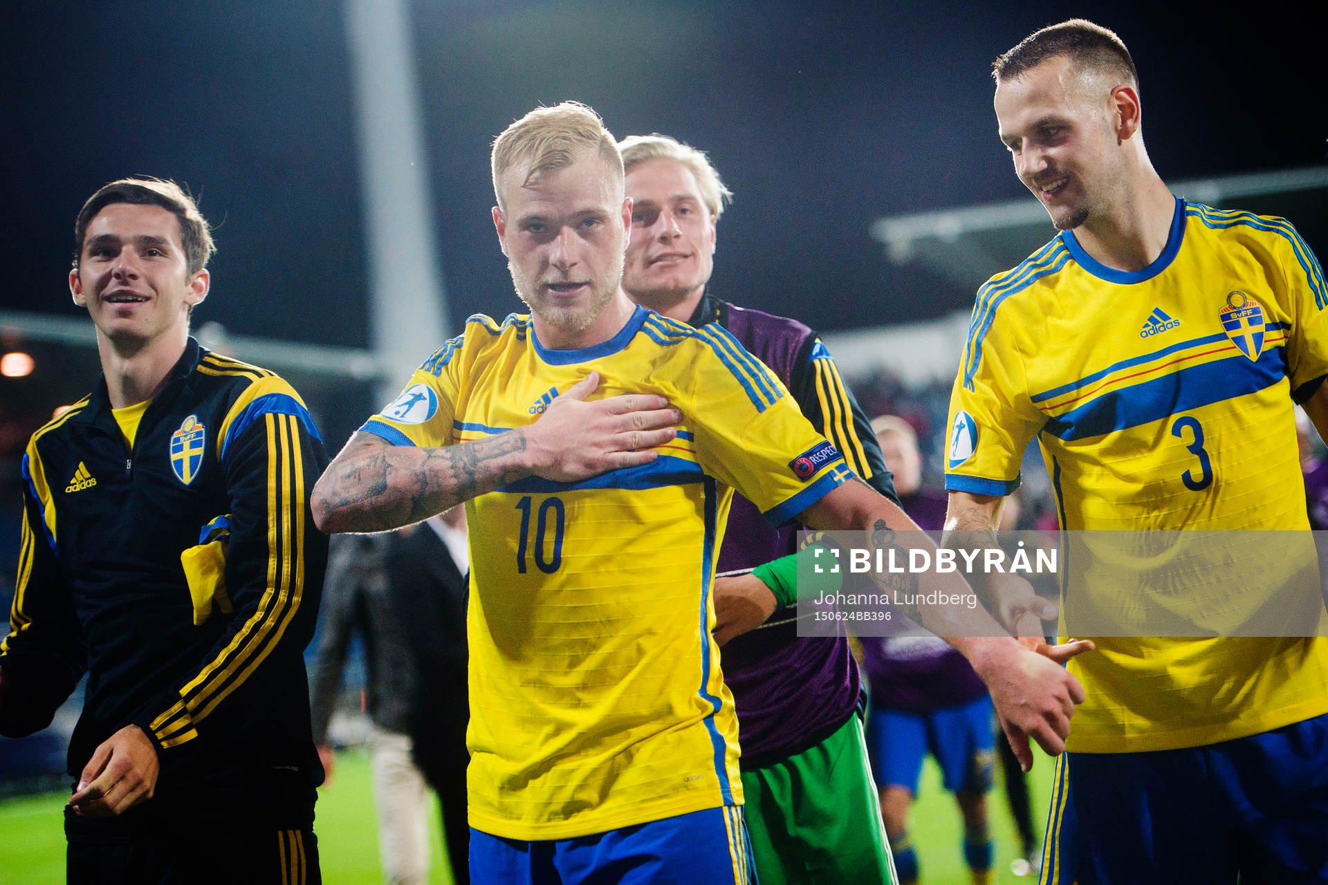 Sveriges John Guidetti slår sig för hjärtat