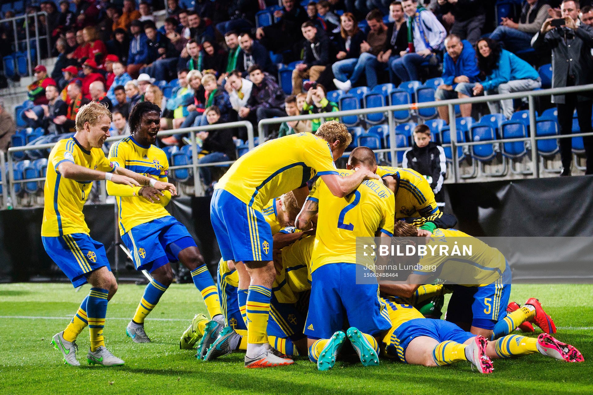 Sveriges Oscar Lewicki. Joseph Baffo, Victor Nilsson